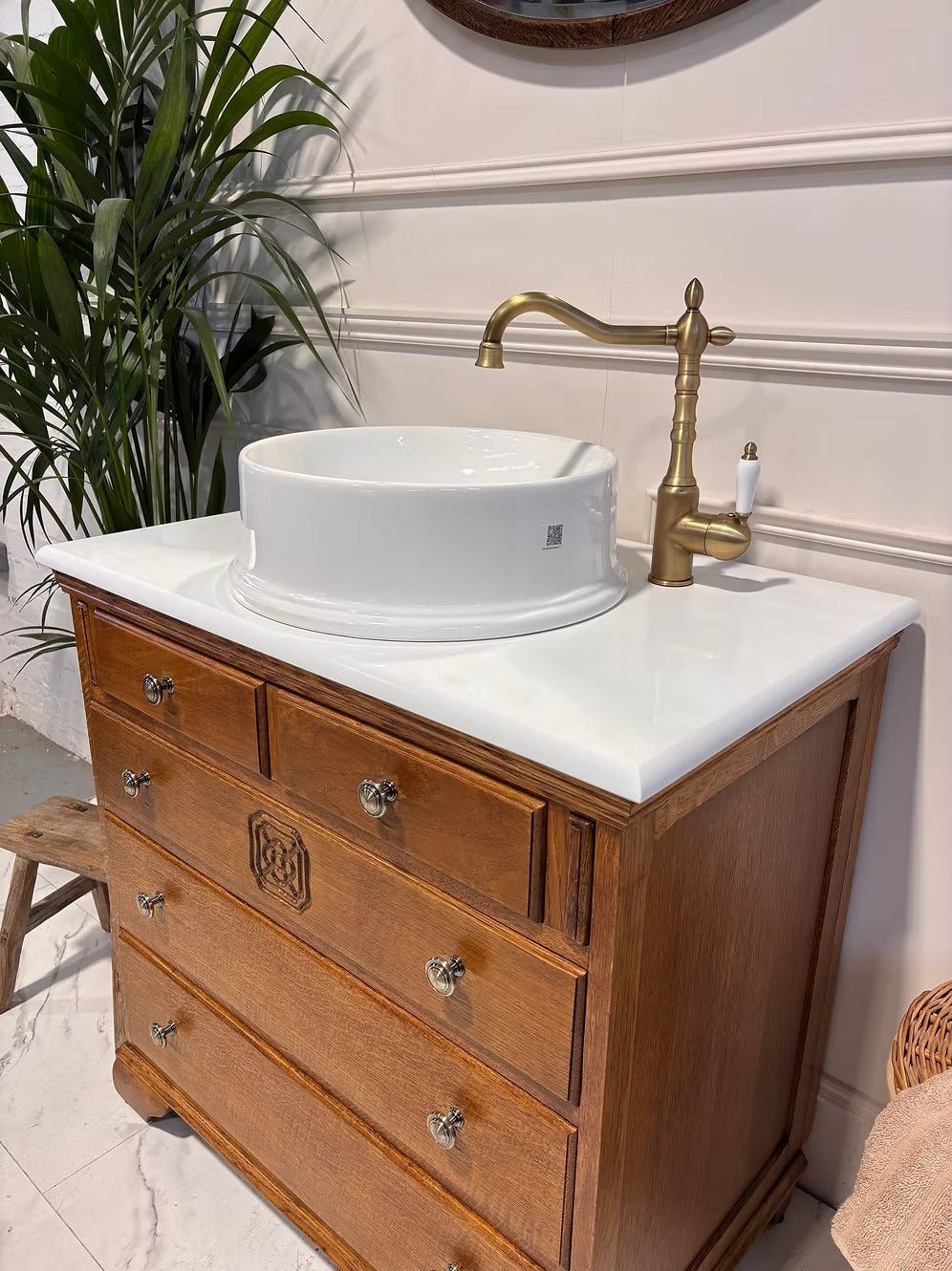 Wooden Single Vintage Bathroom Vanity With Sink