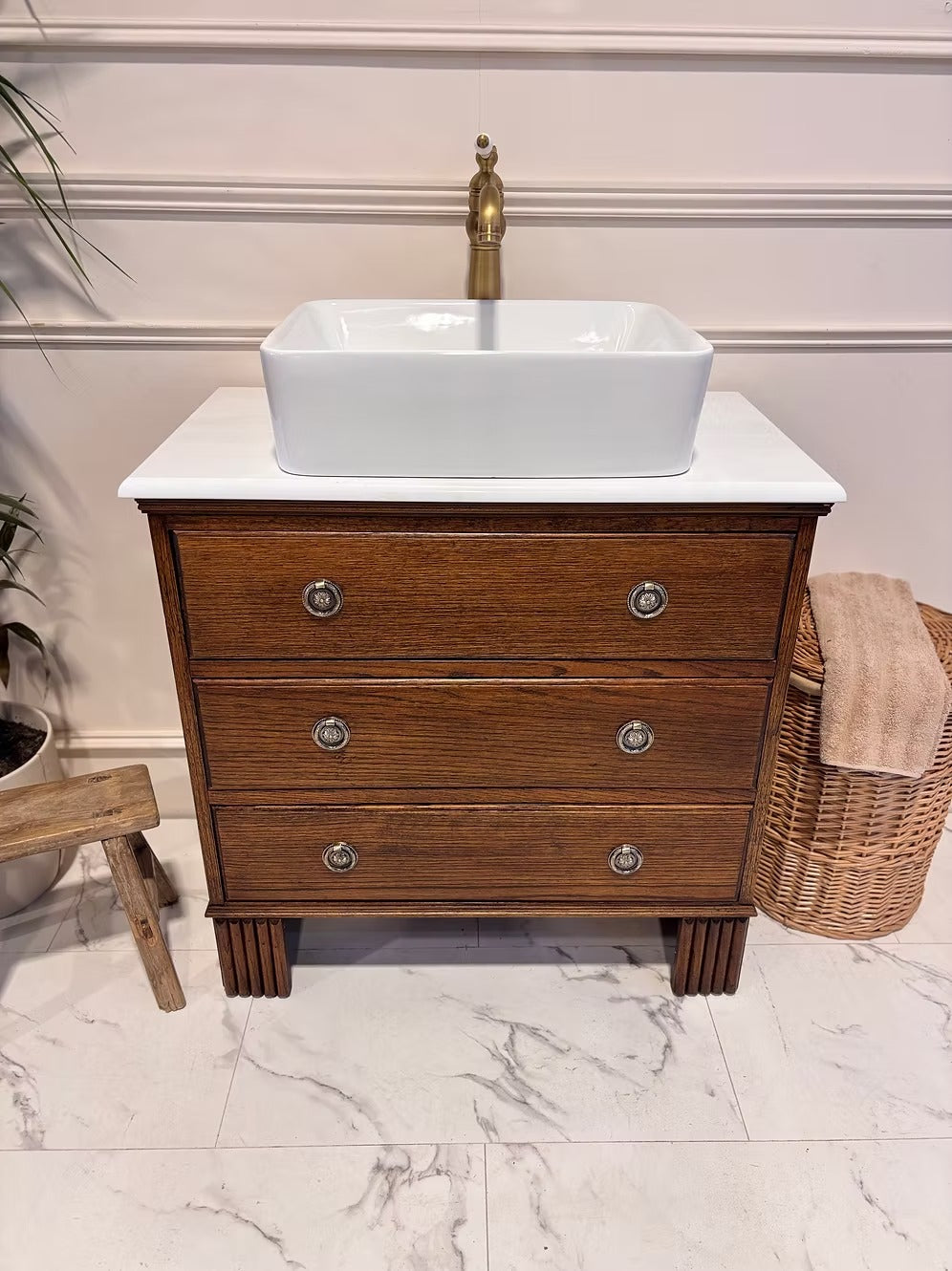 Oak Single Vintage Bathroom Vanity Unit