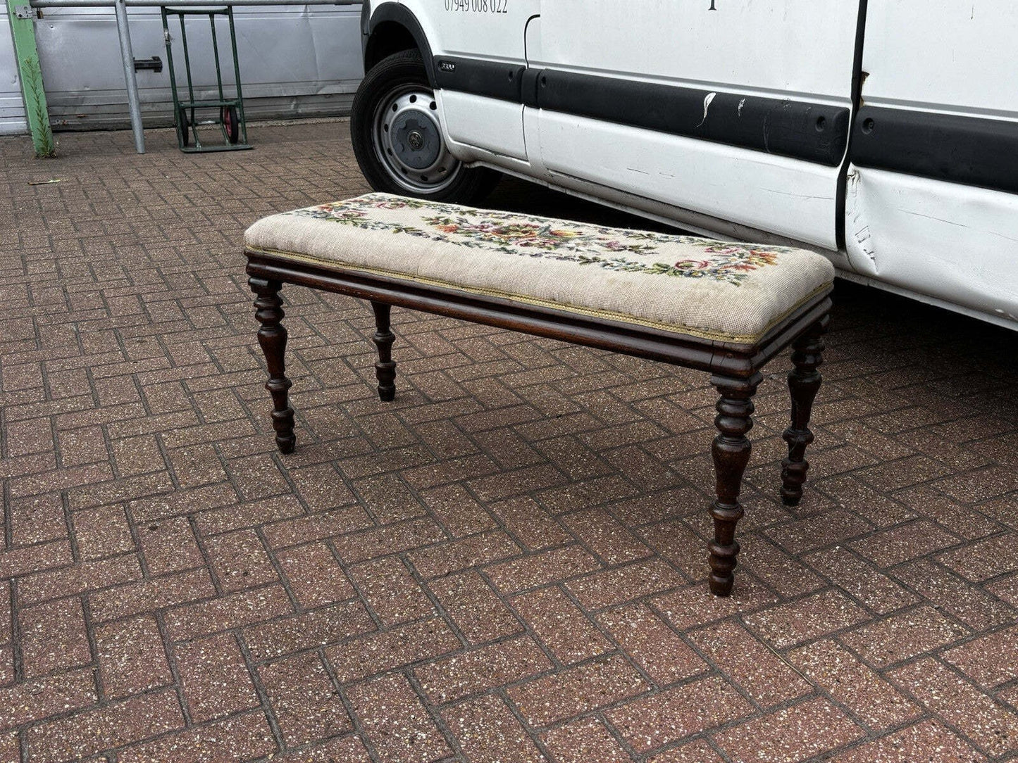 Vintage Georgian Mahogany Long Window Seat With Tapestry Upholstery.