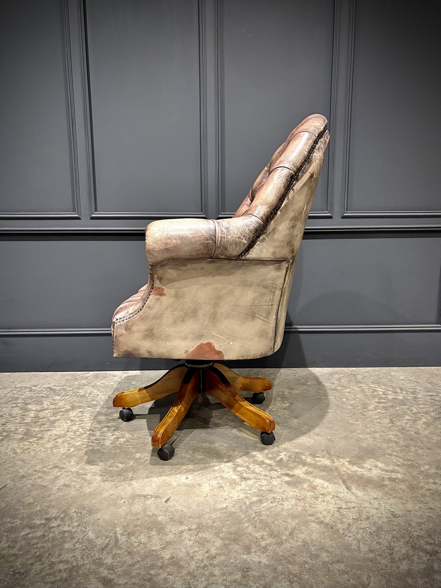 Buttoned Leather Antique Swivel Desk Chair
