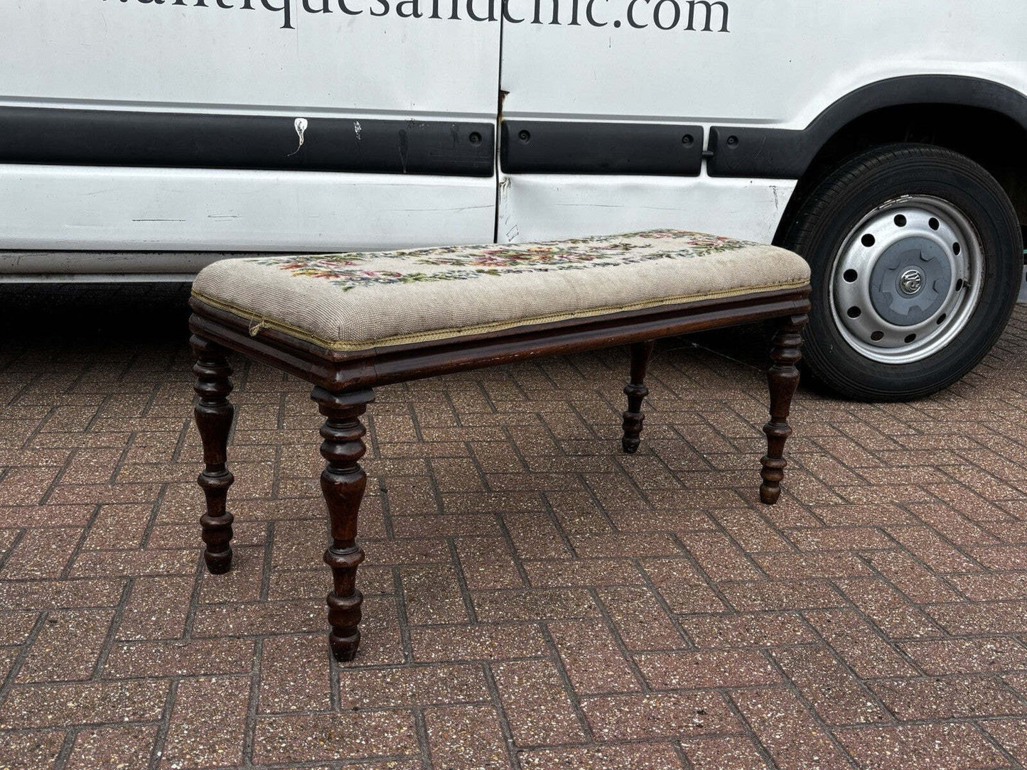 Vintage Georgian Mahogany Long Window Seat With Tapestry Upholstery.