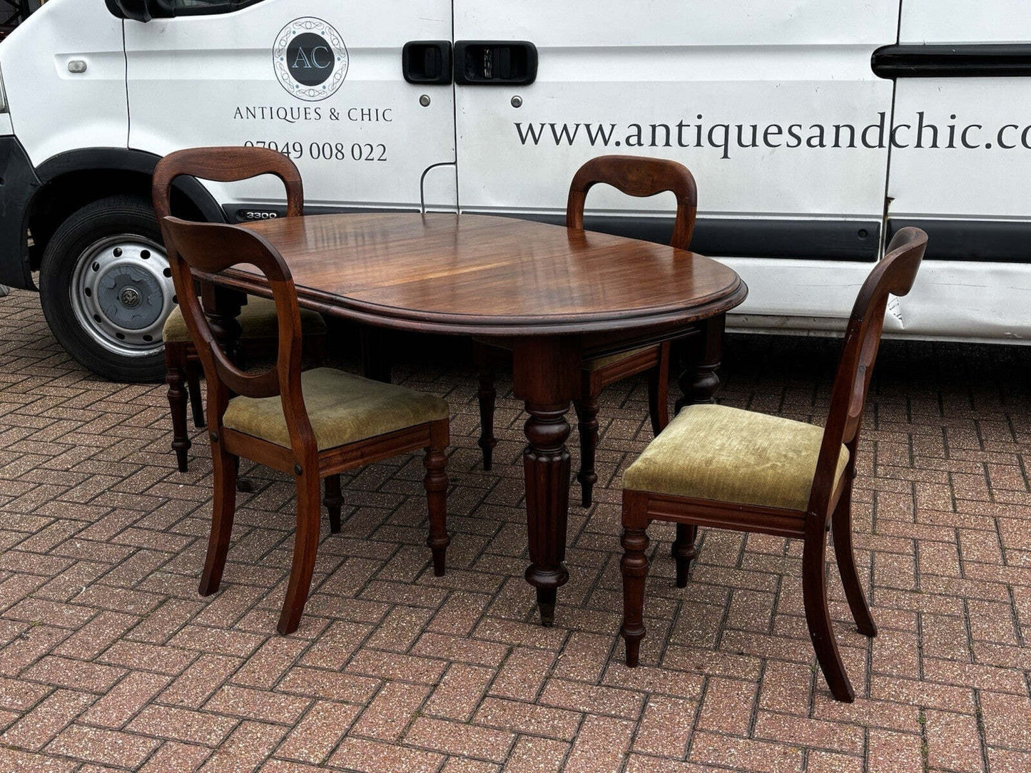 Vintage Victorian Extending Mahogany Dining Table & 4 Chairs