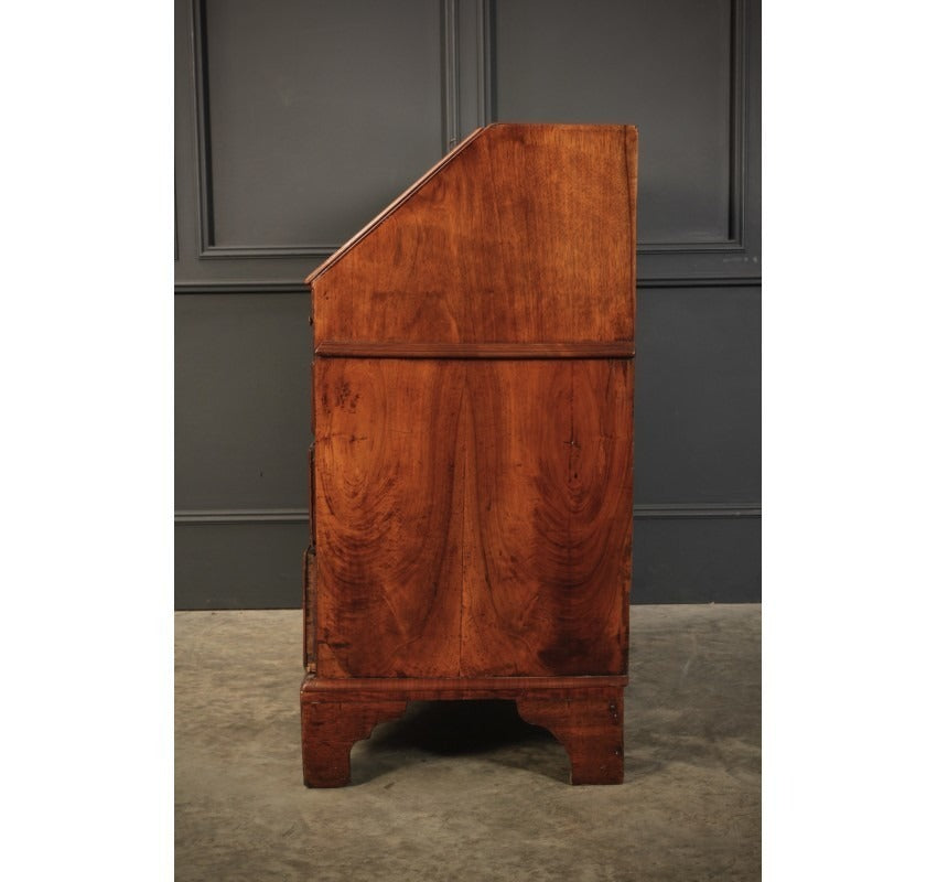 Queen Anne Walnut Writing Bureau, 1700s