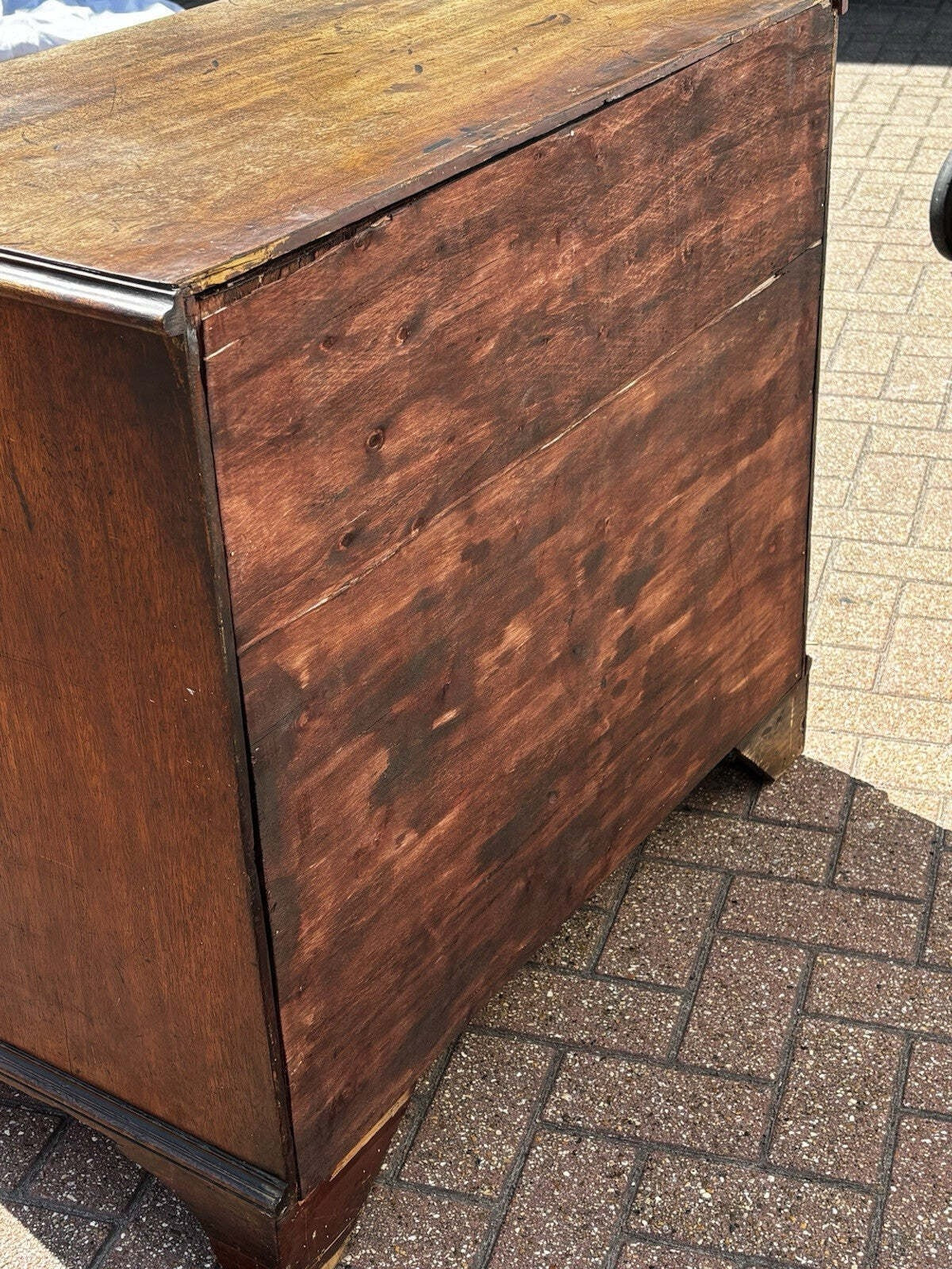 Vintage Georgian Mahogany Chest Of Drawers. Brass Handles, Bracket Feet.