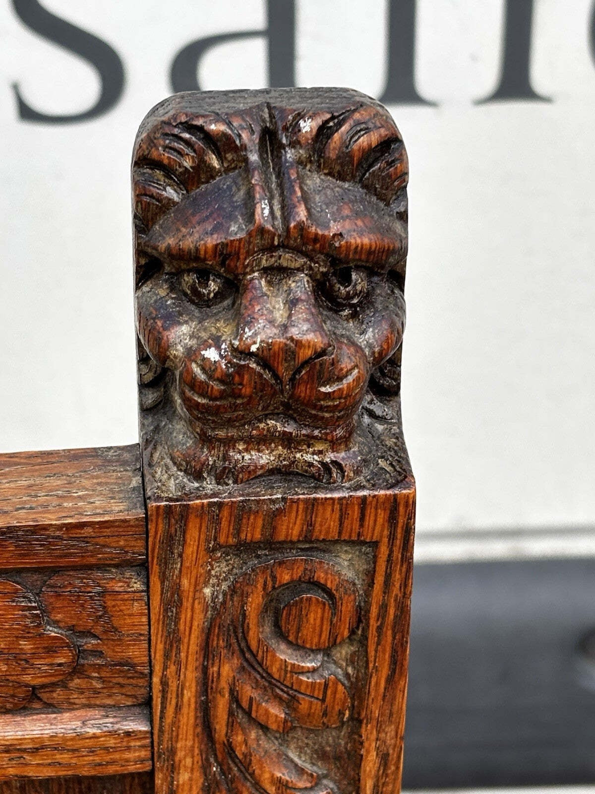 Edwardian Oak Chair, With Finely Carved Lion Heads Decoration