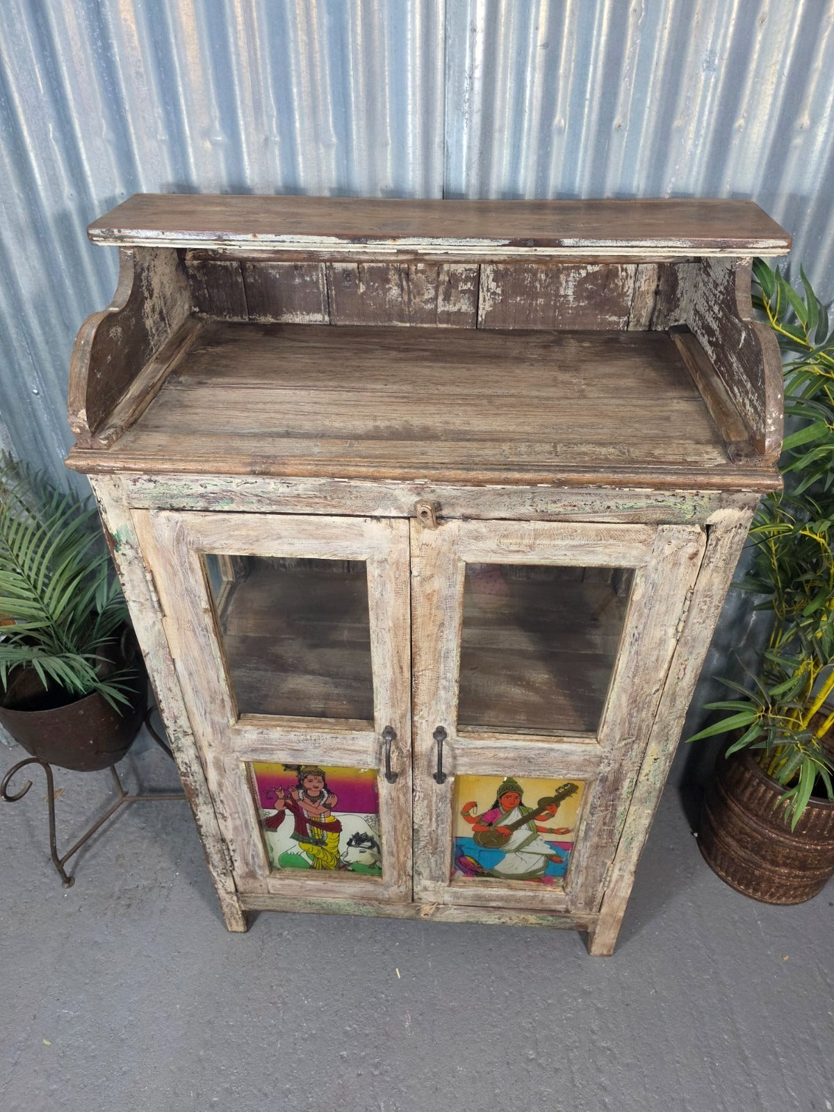 Vintage Bathroom Drinks Display Cabinet