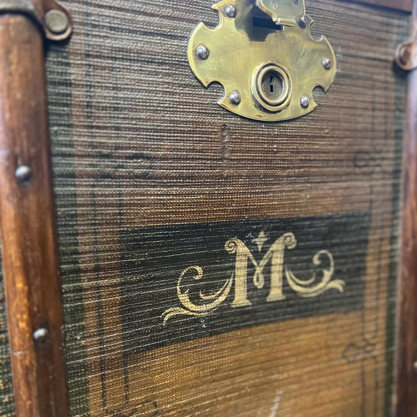 Wardrobe Chest - luxury travel trunk - 1920s bespoke exploring