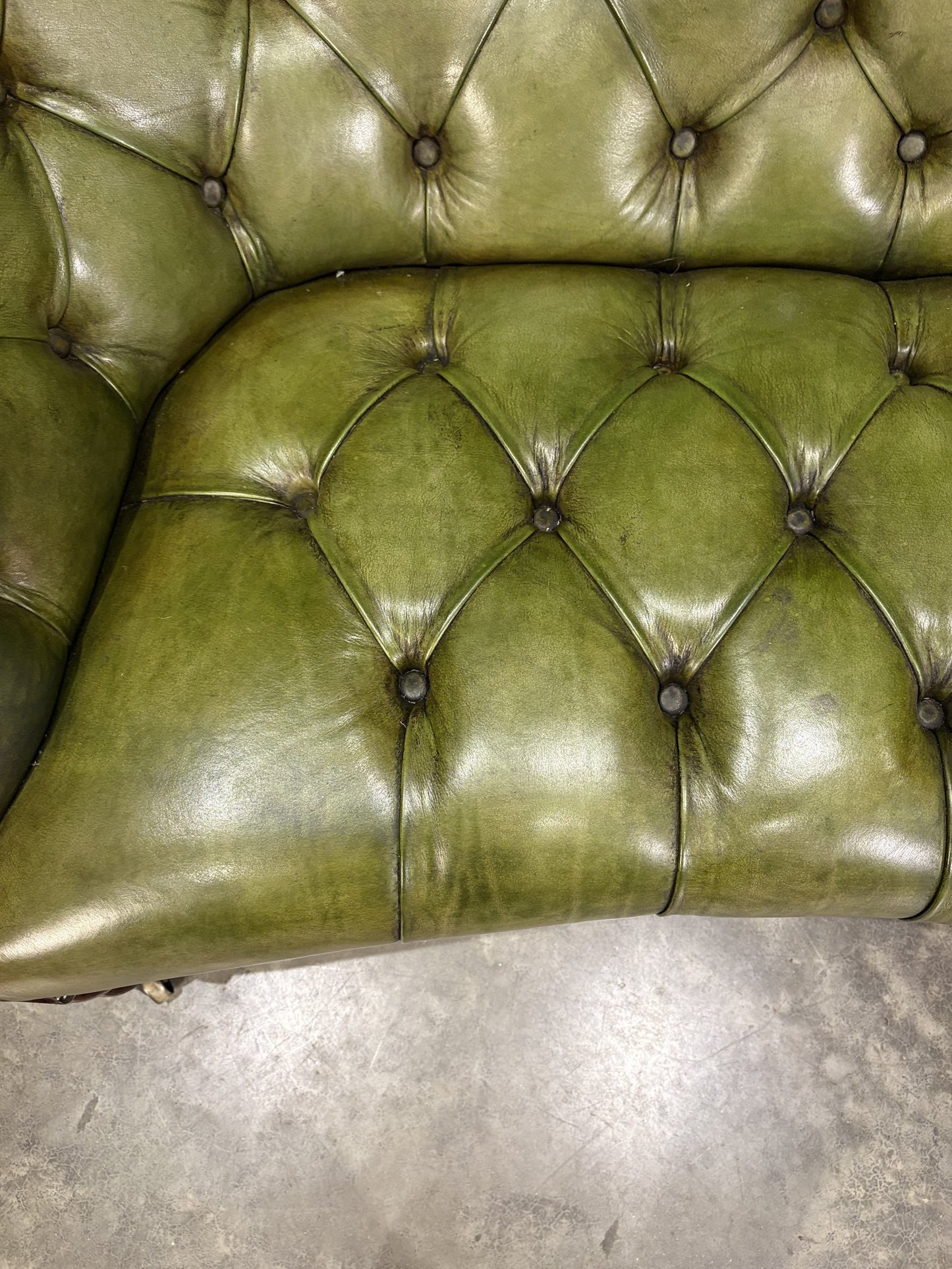 Vintage Victorian Green Buttoned Leather Double Spoon Back Sofa