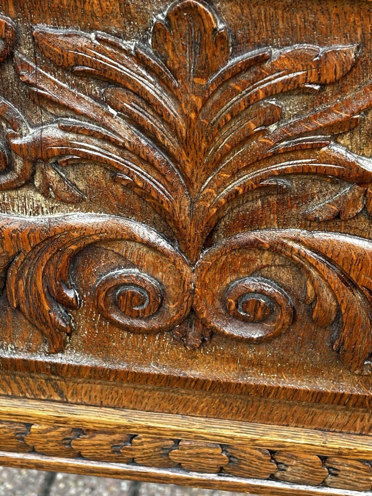 Edwardian Oak Chair, With Finely Carved Lion Heads Decoration