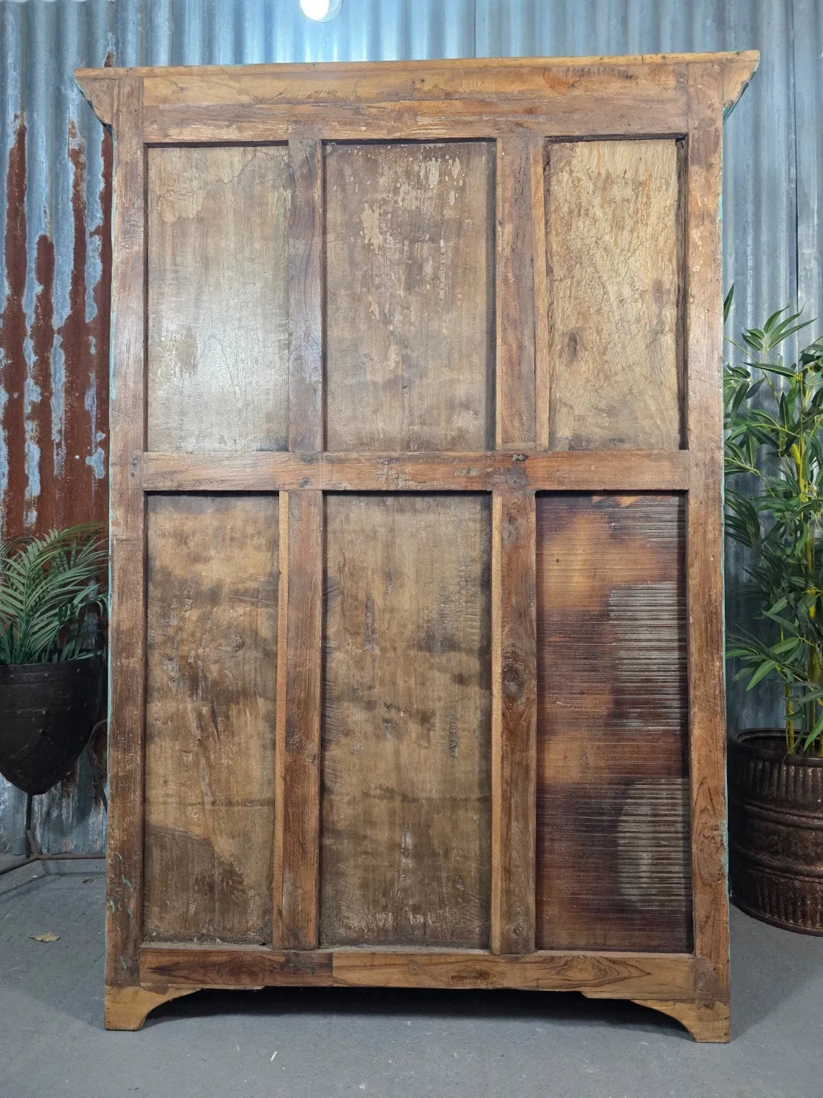 Vintage Reclaimed Indian Free Standing Solid Wooden House Keepers Linen Cupboard