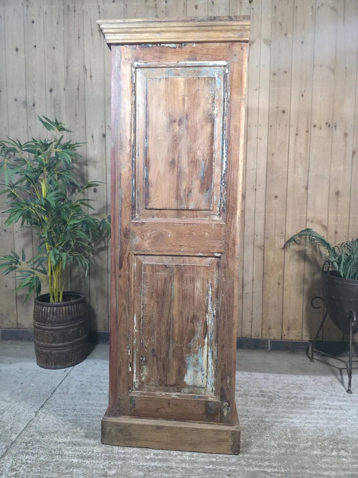 Vintage Rustic Wooden Free Standing Cupboard Drinks Cabinet