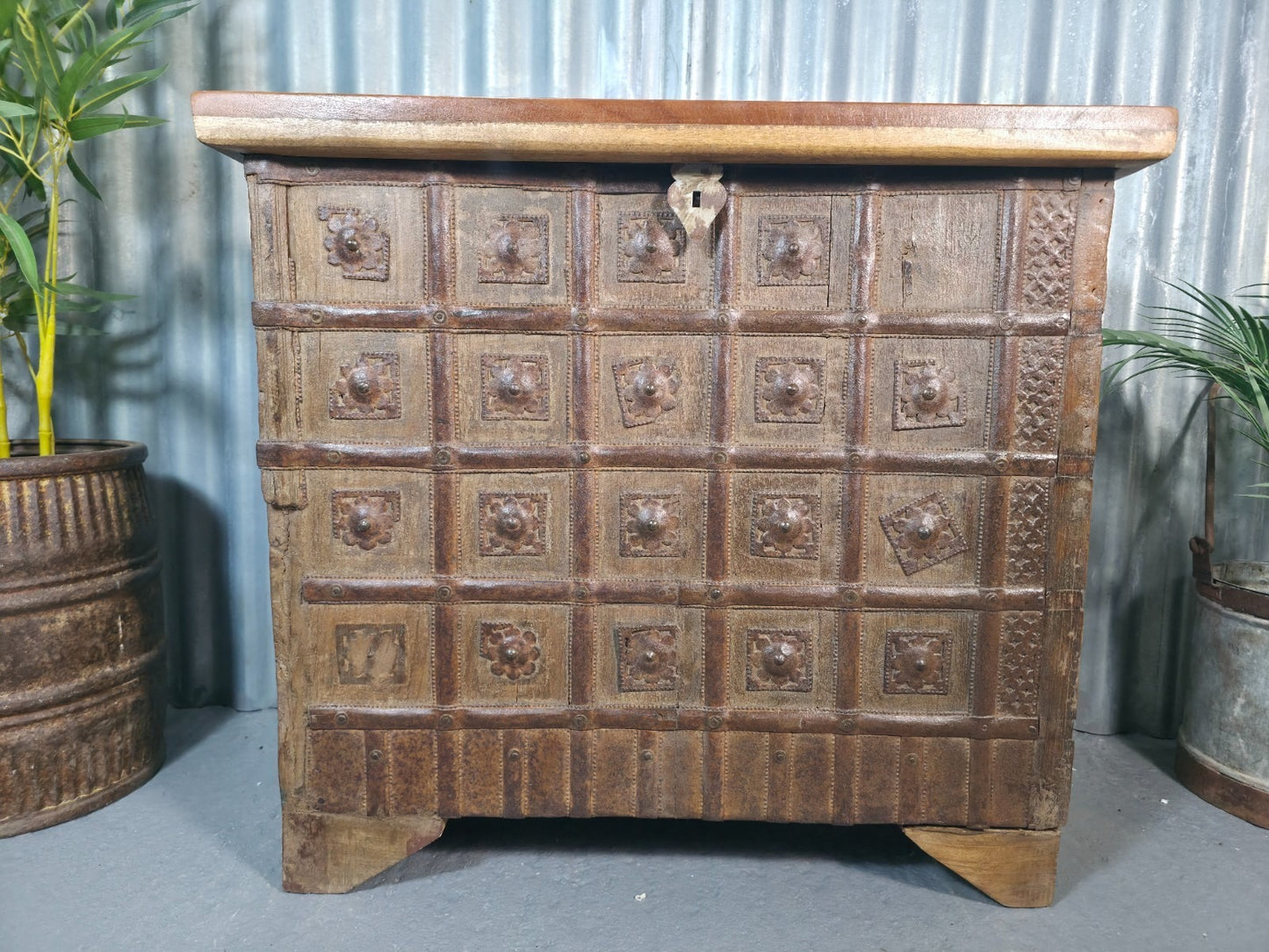 Vintage Reclaimed Rustic Indian Solid Wooden Dowry Chest Coffee Side Table Trunk