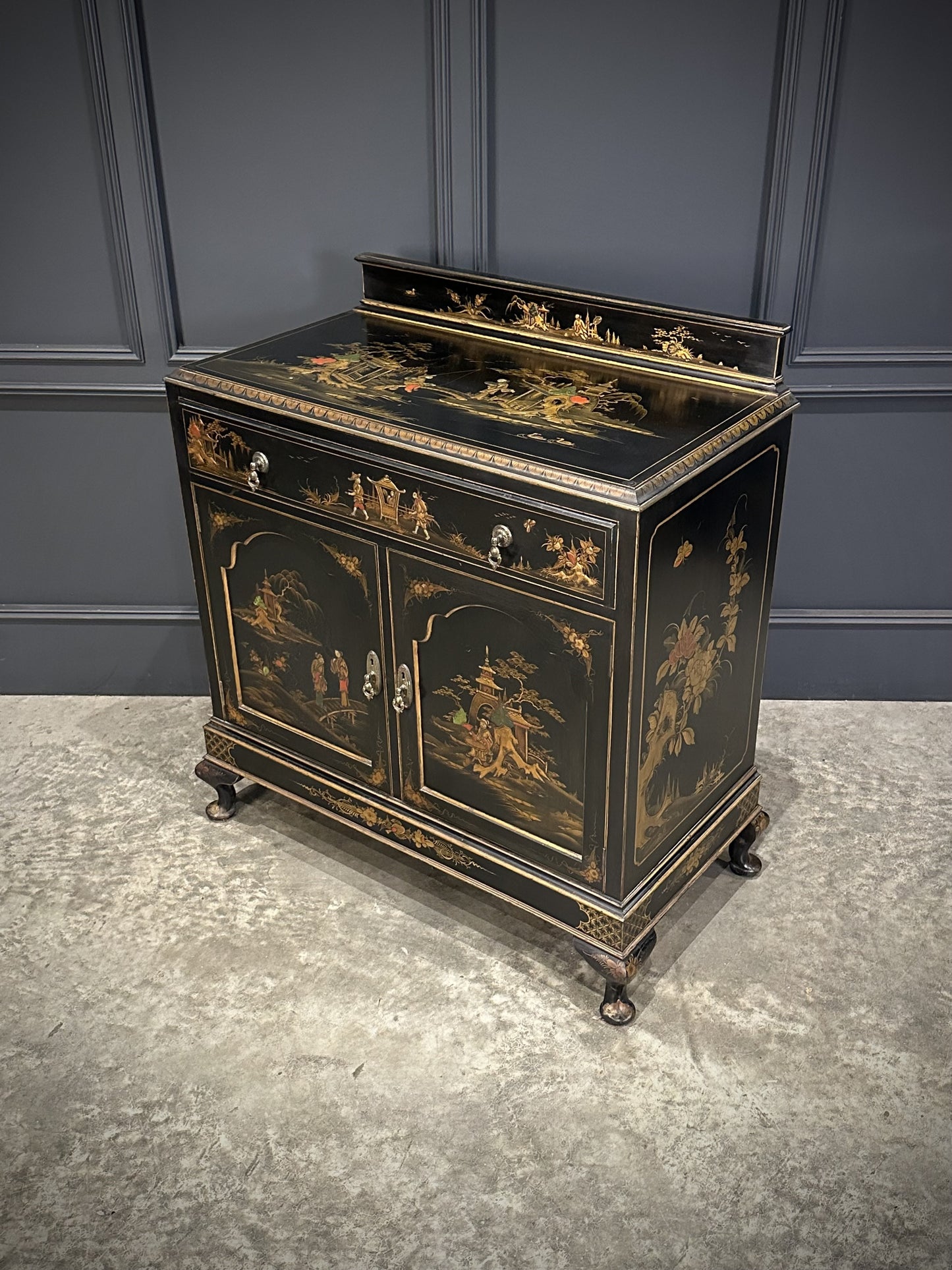 Vintage Chinoiserie Black Lacquered Japanned Sideboard