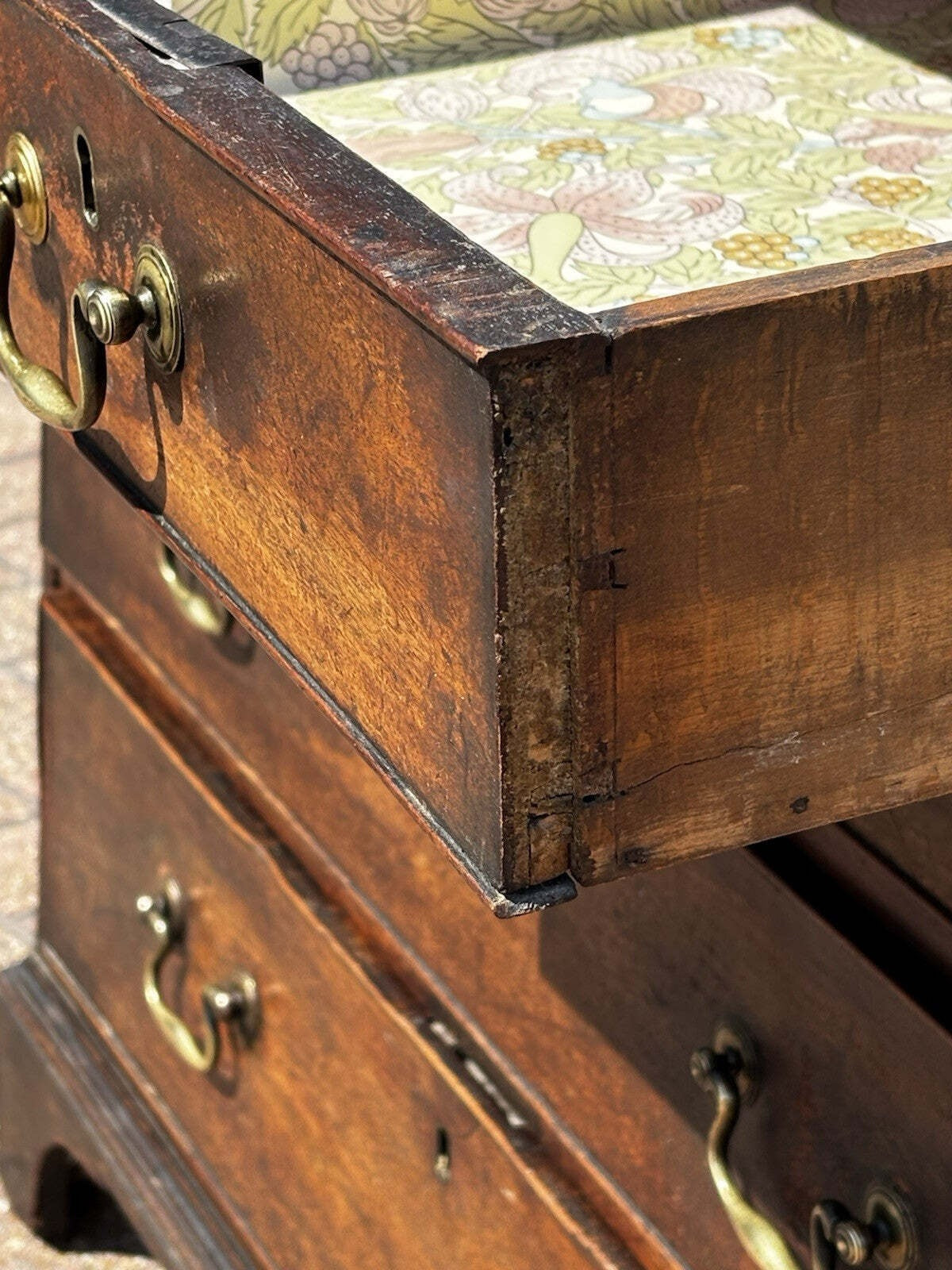 Vintage Georgian Mahogany Chest Of Drawers. Brass Handles, Bracket Feet.