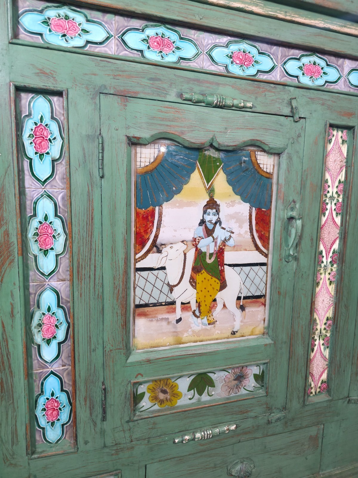 Green Vintage Indian Colonial Solid Wooden Glazed Sideboard Drinks Cabinet