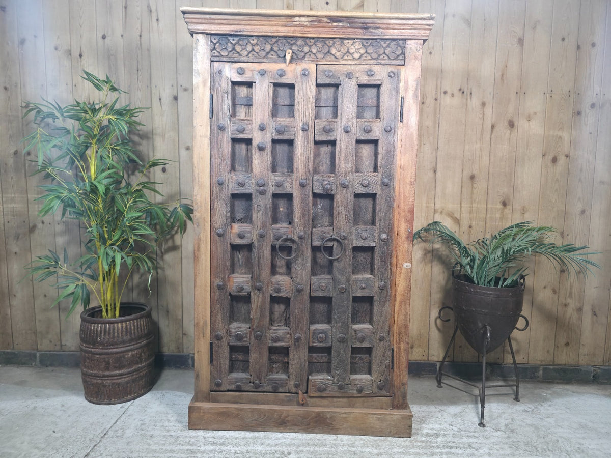 Vintage Rustic Wooden Free Standing Cupboard Drinks Cabinet