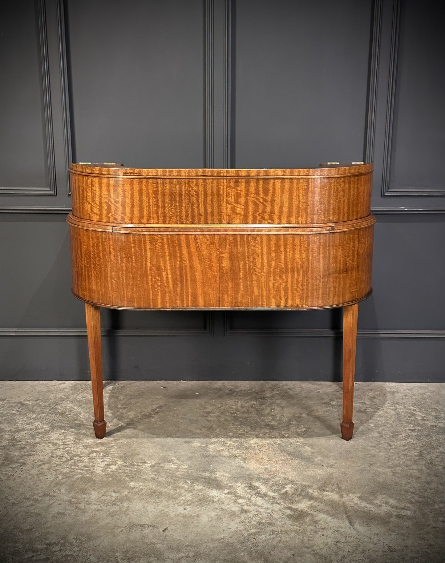 Inlaid Mahogany Carlton House Vintage Desk