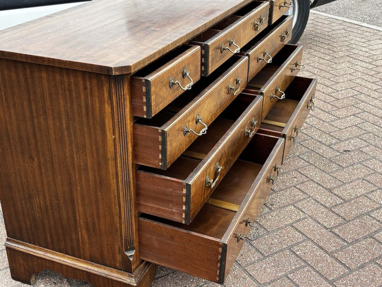 Large Vintage Chest Of Drawers. 9 Drawers, Lots Of Storage, Nice Proportions