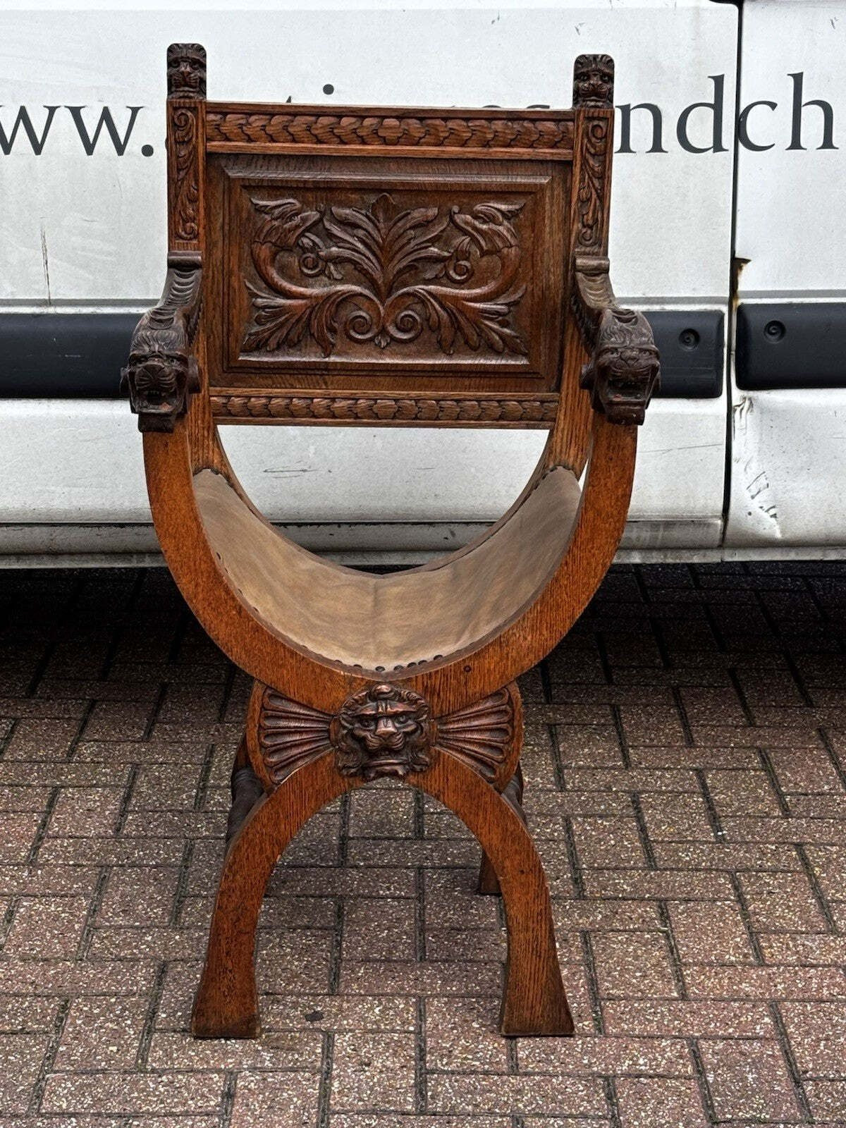 Edwardian Oak Chair, With Finely Carved Lion Heads Decoration