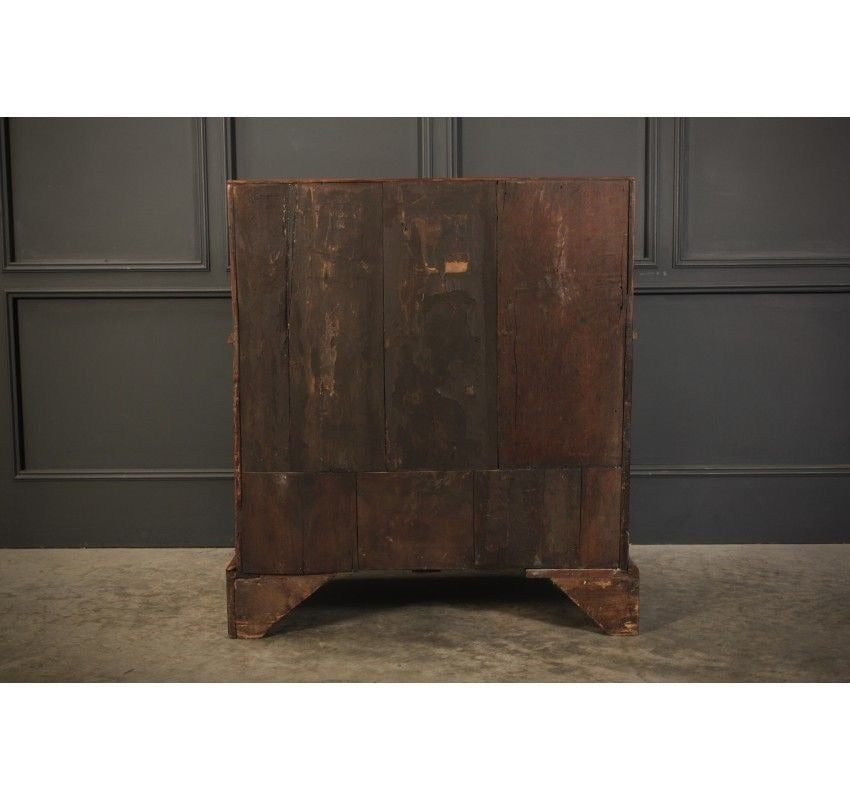 Queen Anne Walnut Writing Bureau, 1700s