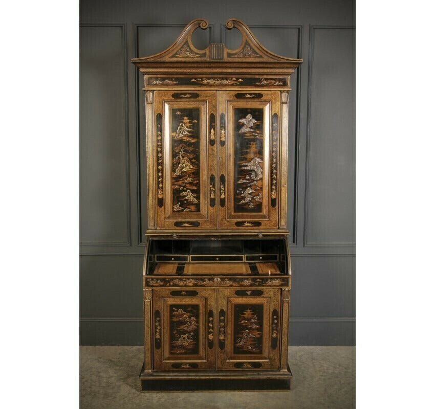 Magnificent Early 19th Century Chinoiserie Black Lacquered Bureau Bookcase