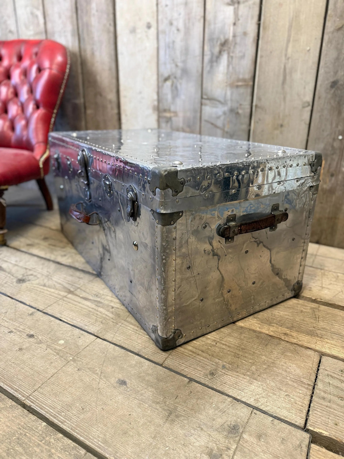 Aluminum Aviation Trunk Polished Vintage Industrial Storage Trunk Metal industrial Travel Case English Luggage