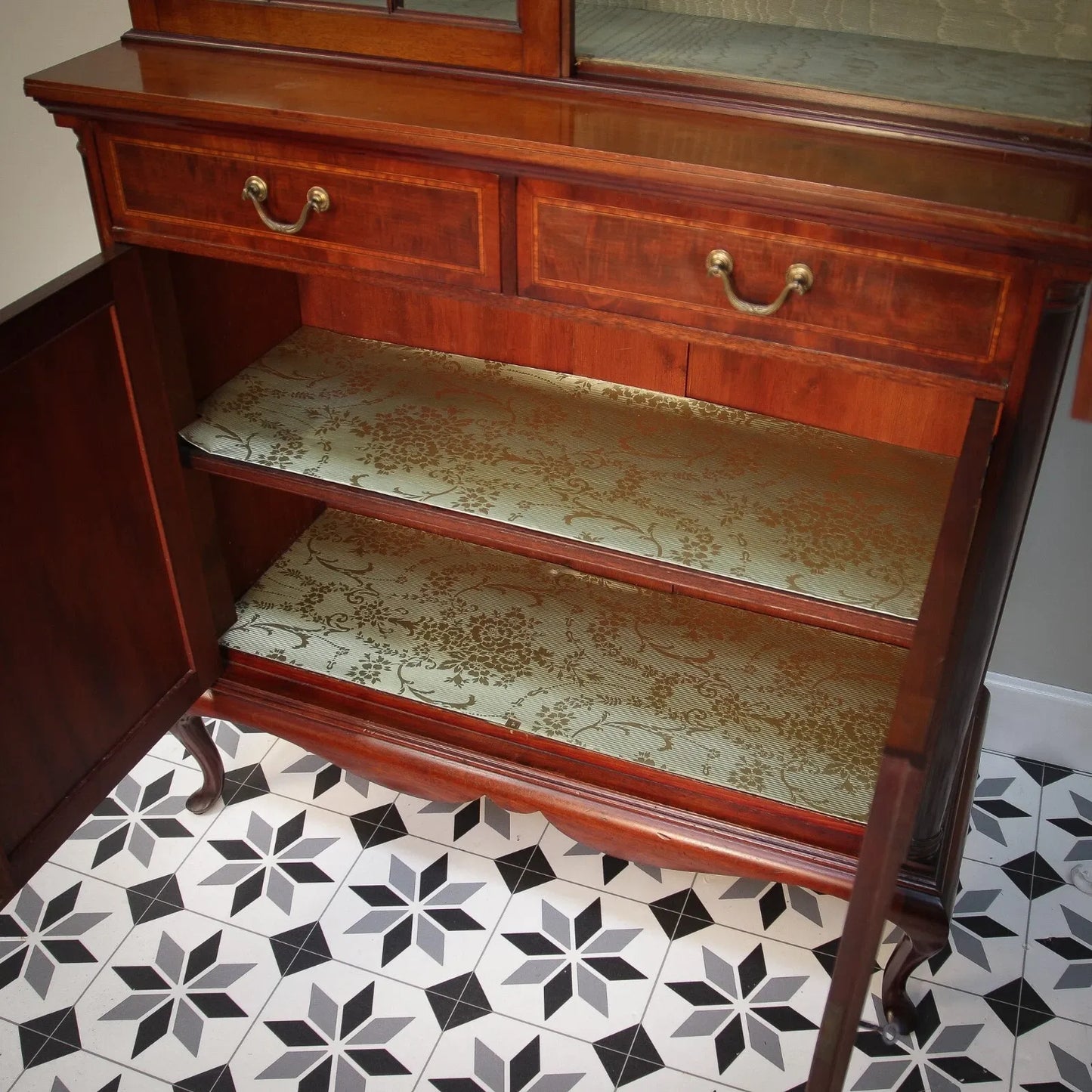 Vintage Bookcase Edwardian Inlaid Mahogany on Cabriole legs Display Cabinet