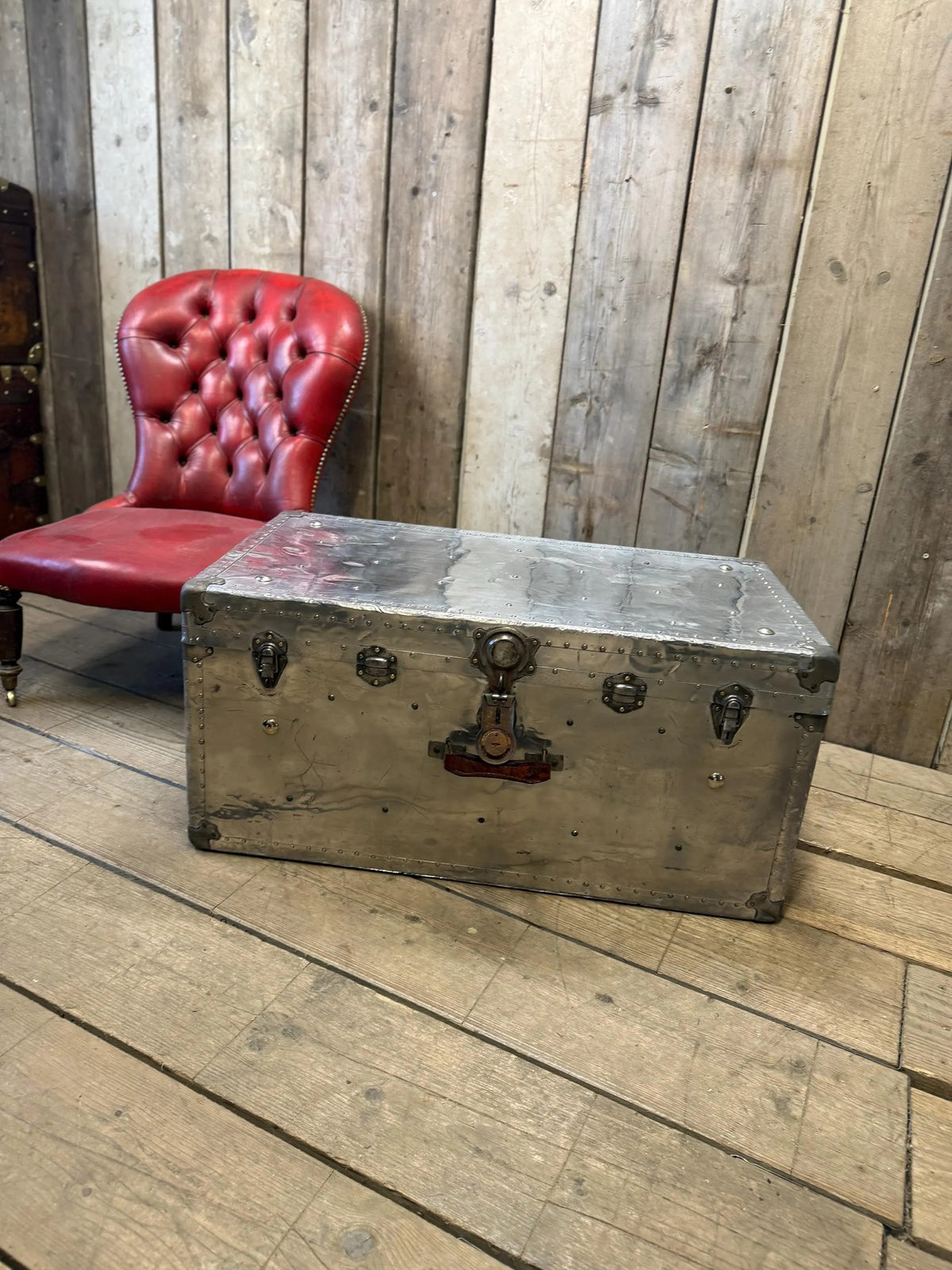 Aluminum Aviation Trunk Polished Vintage Industrial Storage Trunk Metal industrial Travel Case English Luggage