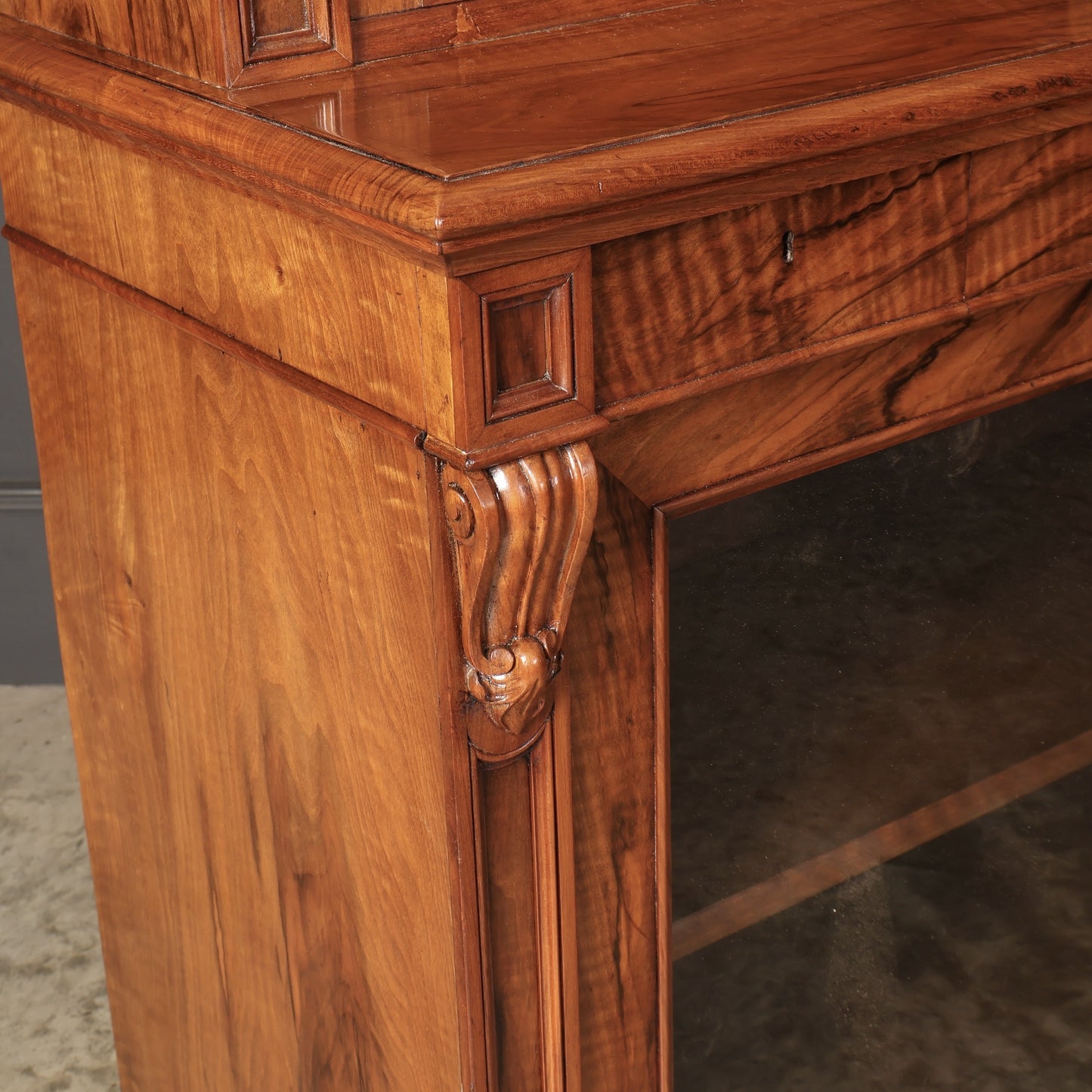 Fine William IV Walnut Vintage Glazed Bookcase Display Cabinet