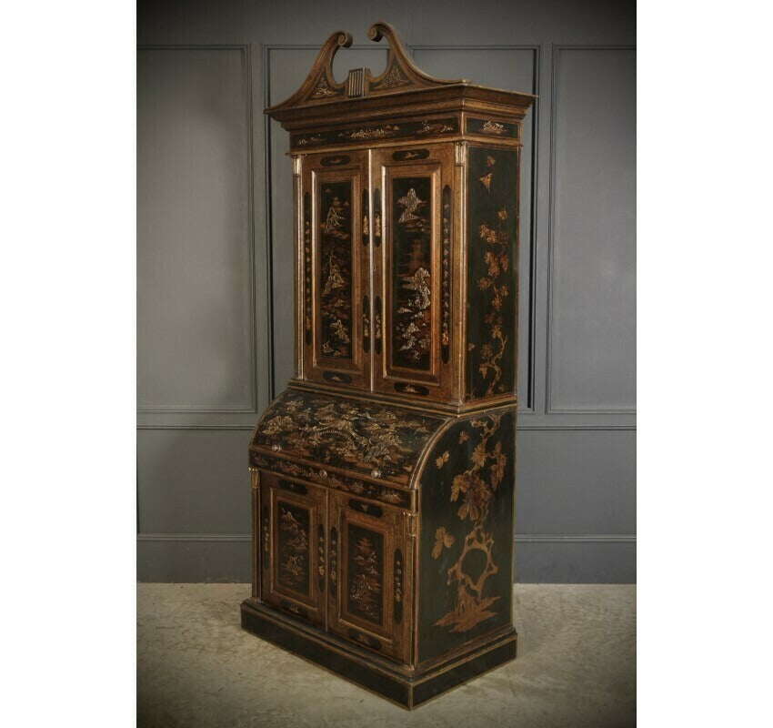 Magnificent Early 19th Century Chinoiserie Black Lacquered Bureau Bookcase