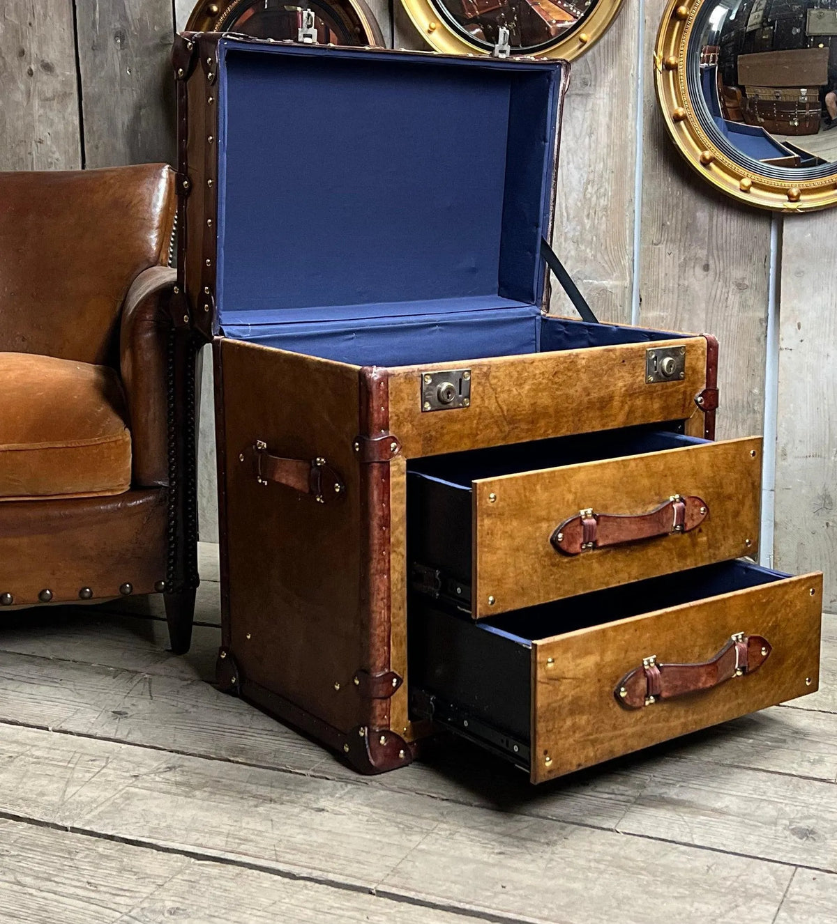 Leather Storage Trunk Table Campaign Chest Storage Solution Bedroom Nightstand Side Furniture Living Room Decor Accent Coffee Table Bespoke