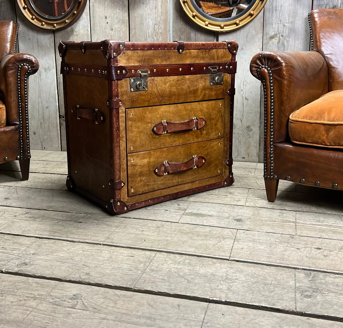 Leather Storage Trunk Table Campaign Chest Storage Solution Bedroom Nightstand Side Furniture Living Room Decor Accent Coffee Table Bespoke