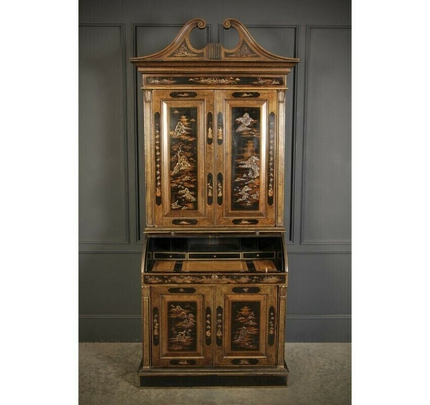 Magnificent Early 19th Century Chinoiserie Black Lacquered Bureau Bookcase