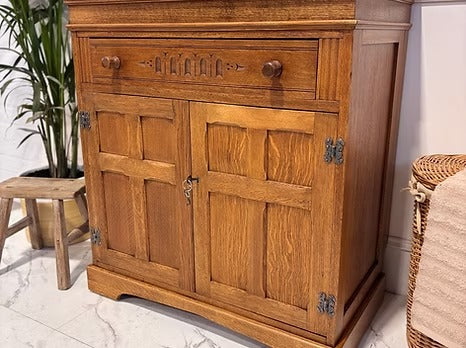 Tradtional Oak Bathroom Vanity Unit
