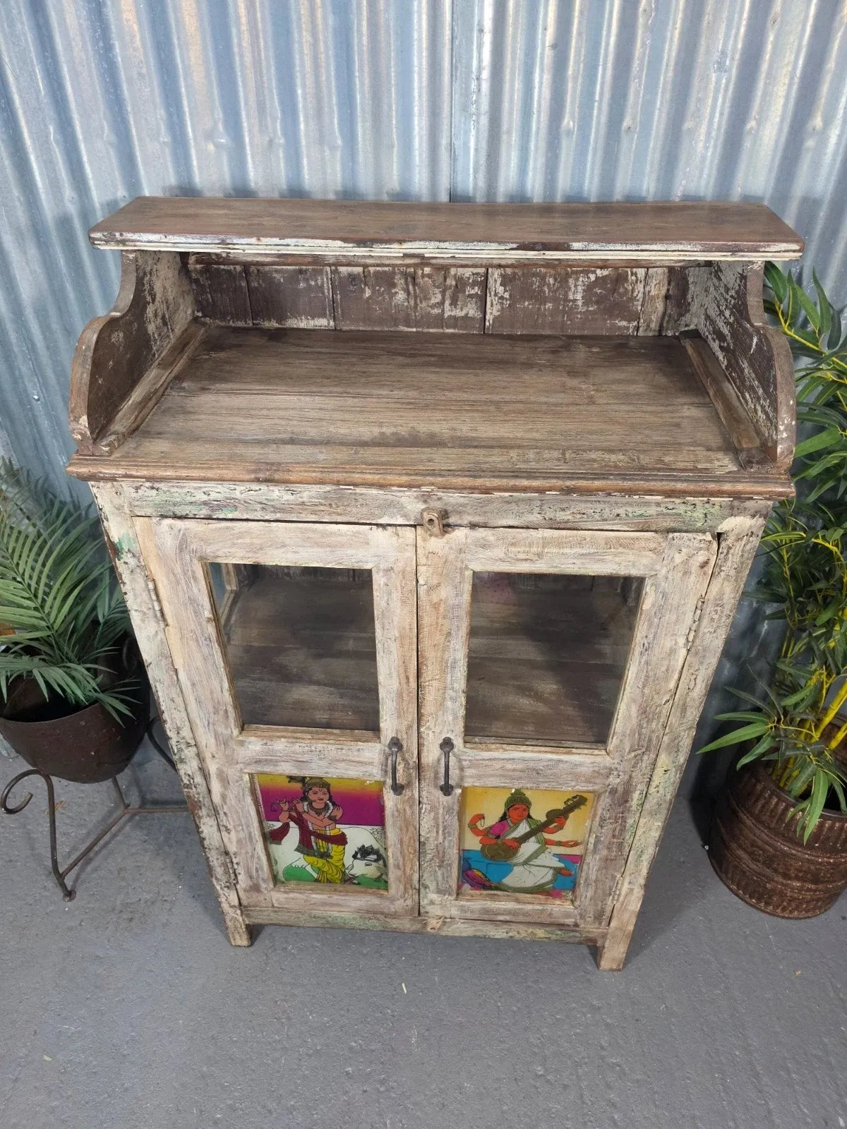 Vintage Bathroom Drinks Display Cabinet