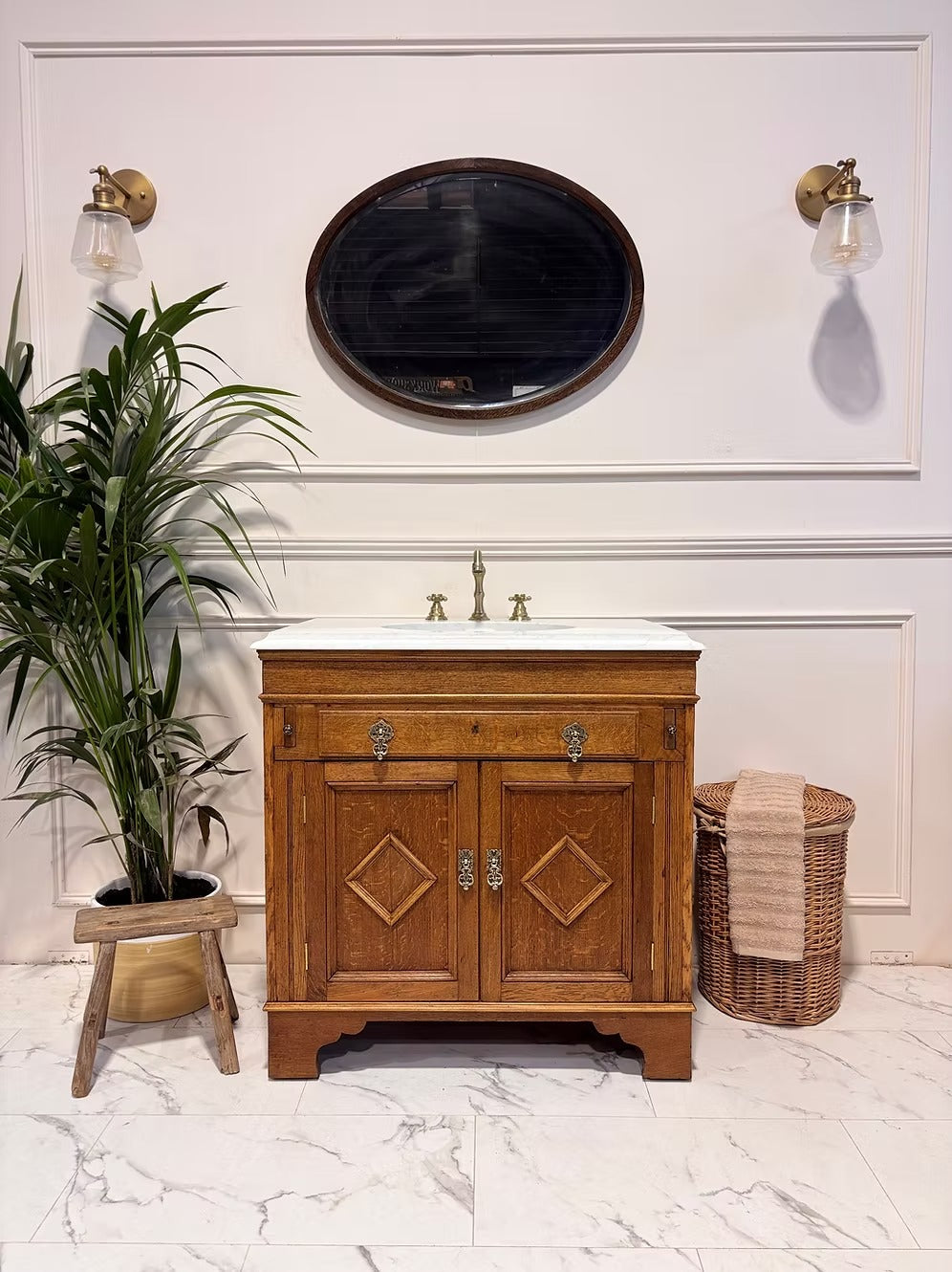 Traditional Bathroom Vintage Vanity Unit - James VI