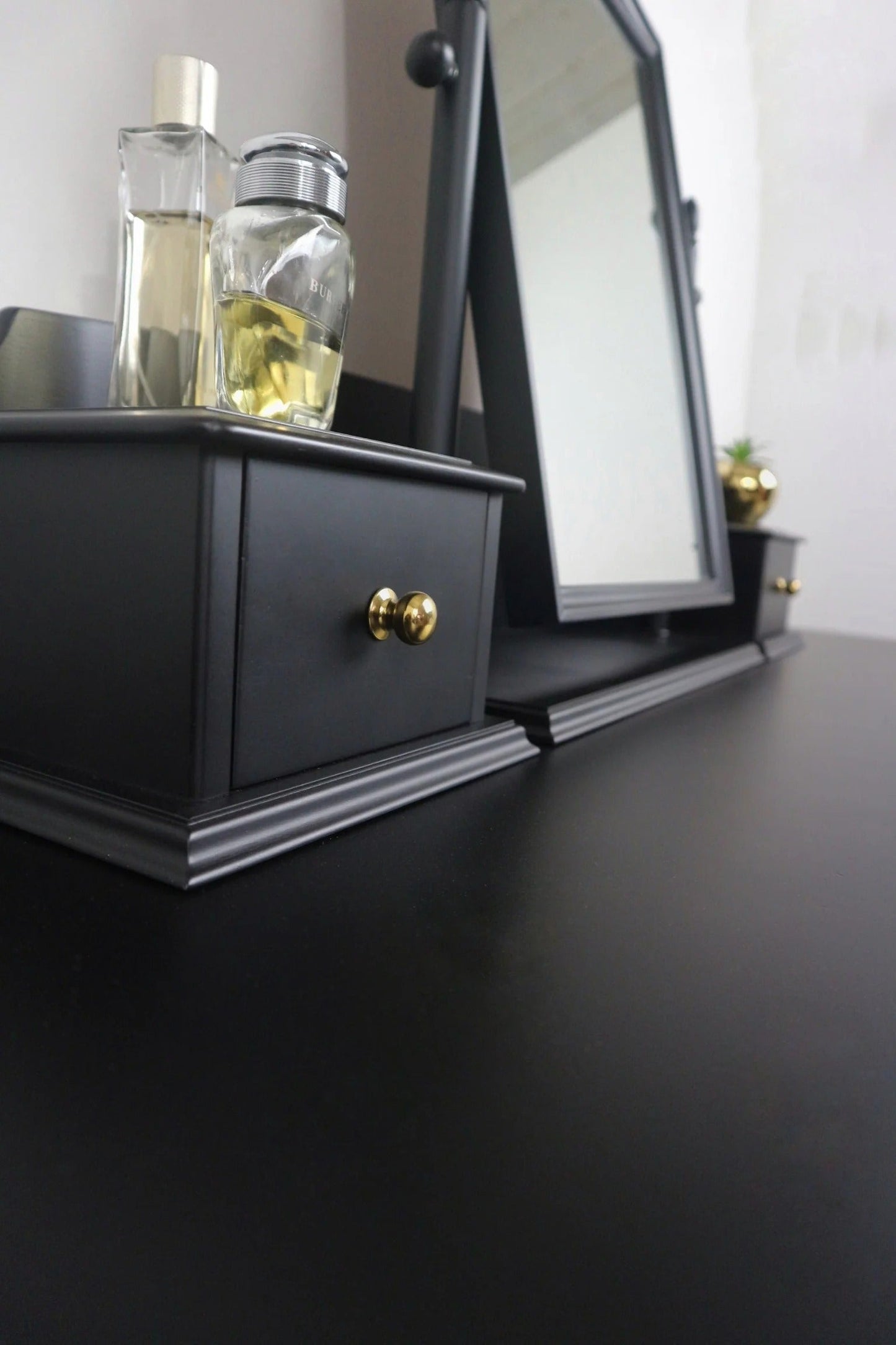 Stag Minstrel Captains Chest Matt Black, 8 Drawer Chest , Chest of Drawers with Mirror