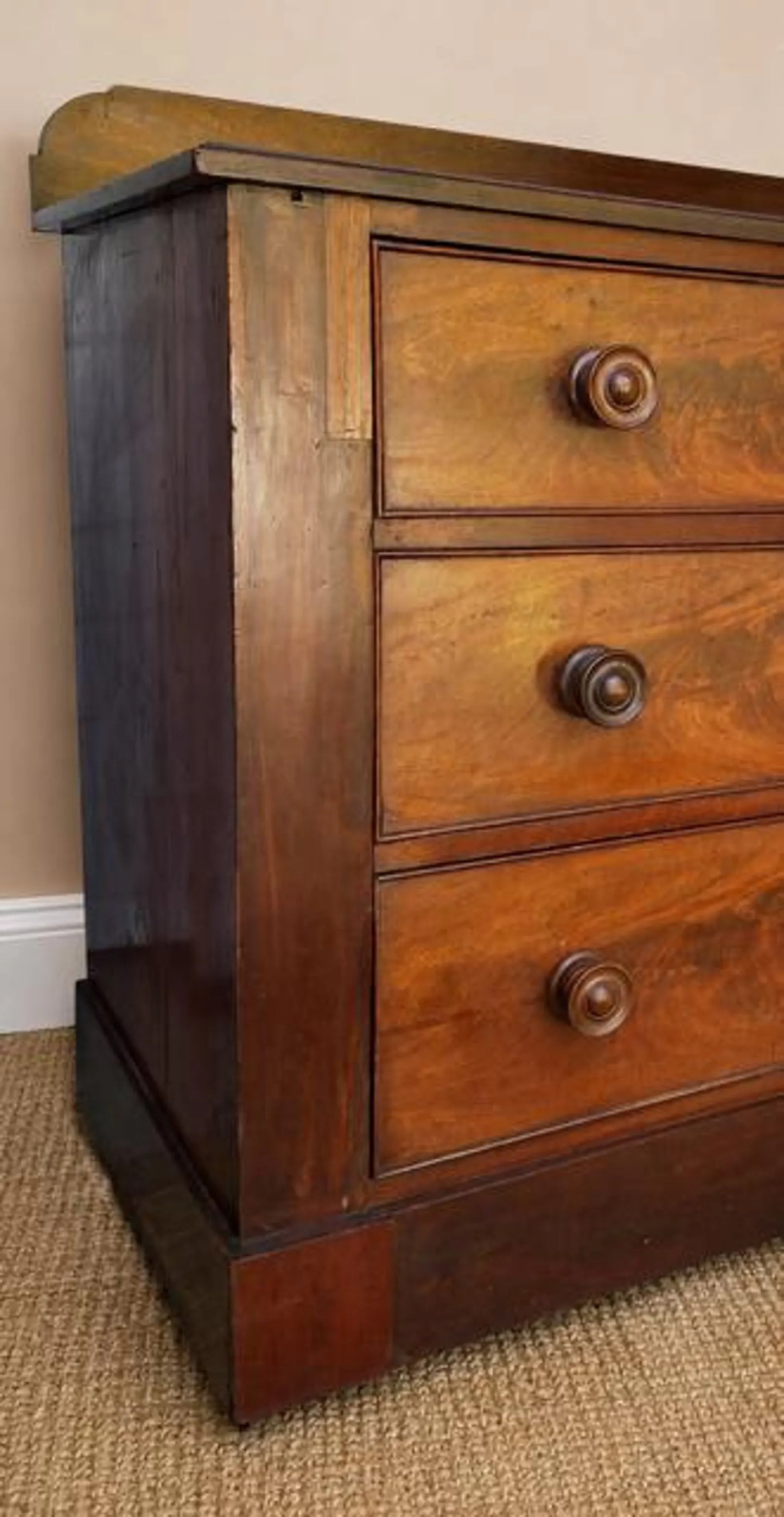 Early Victorian Vintage Flame Mahogany Chest of Drawers | Antique Mahogany Chest | English Country Furniture
