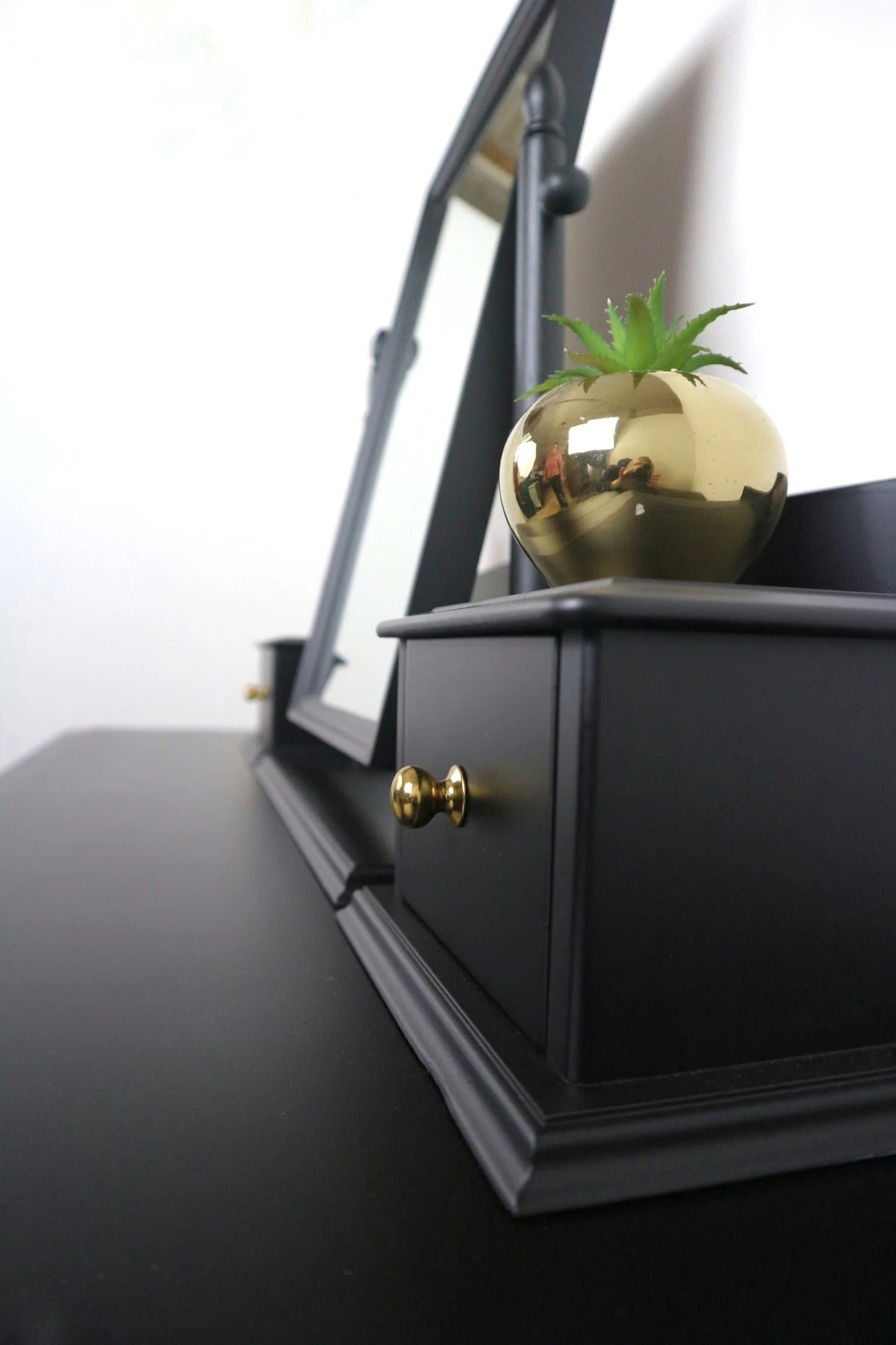 Stag Minstrel Captains Chest Matt Black, 8 Drawer Chest , Chest of Drawers with Mirror