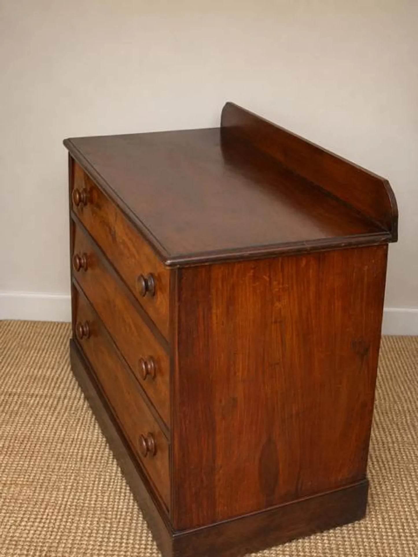 Early Victorian Vintage Flame Mahogany Chest of Drawers | Antique Mahogany Chest | English Country Furniture