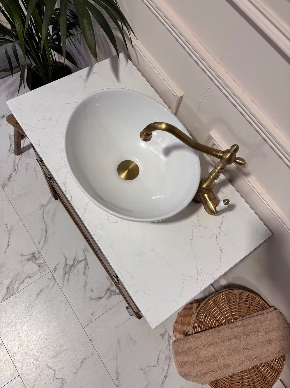 Oak Vintage Bathroom Vanity Unit With Basin