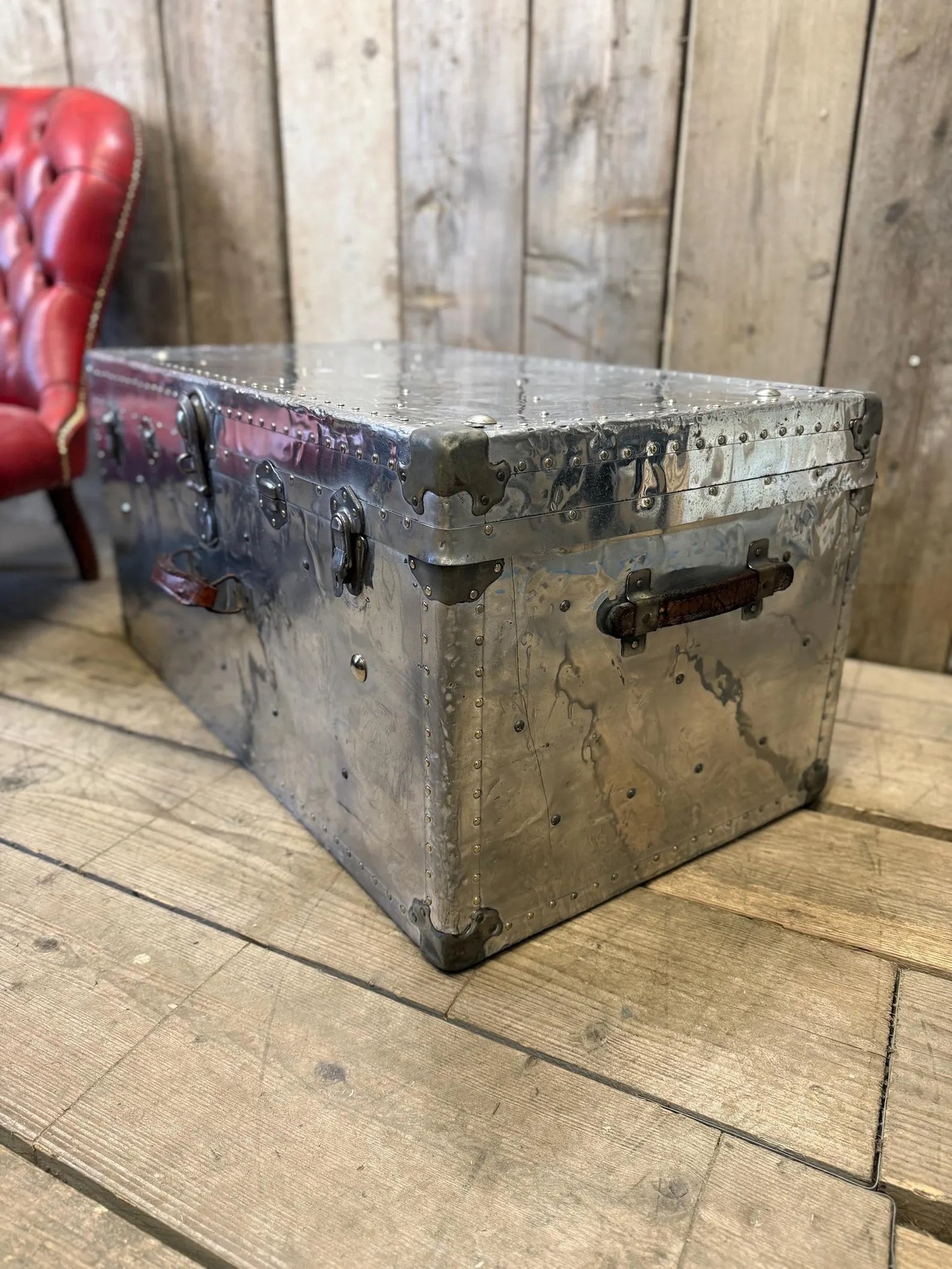 Aluminum Aviation Trunk Polished Vintage Industrial Storage Trunk Metal industrial Travel Case English Luggage