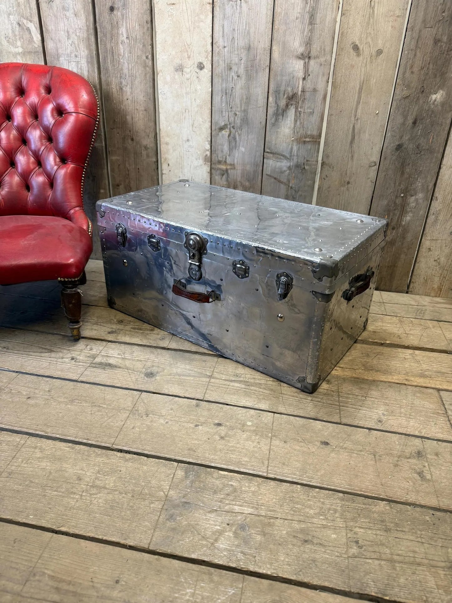 Aluminum Aviation Trunk Polished Vintage Industrial Storage Trunk Metal industrial Travel Case English Luggage