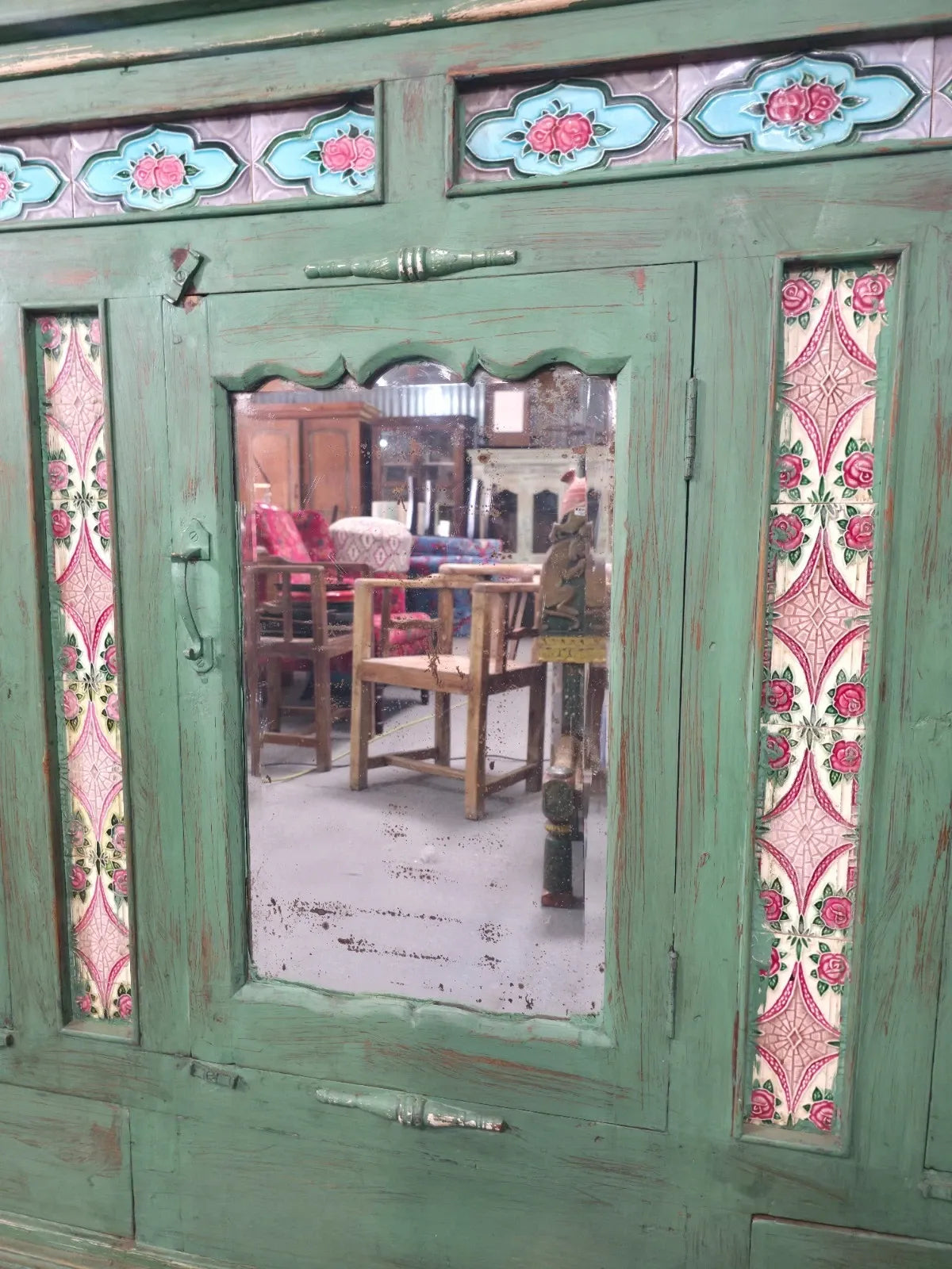 Green Vintage Indian Colonial Solid Wooden Glazed Sideboard Drinks Cabinet