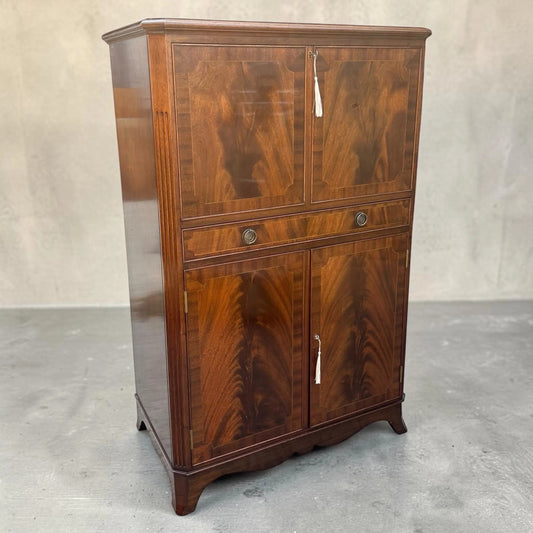 Mid century Mahogany Drinks cocktail cabinet by Rackstraw of Worcester