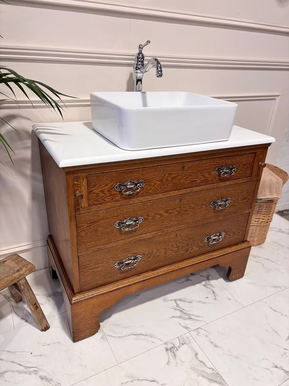 Traditional Vintage Bathroom Vanity Unit - George IV