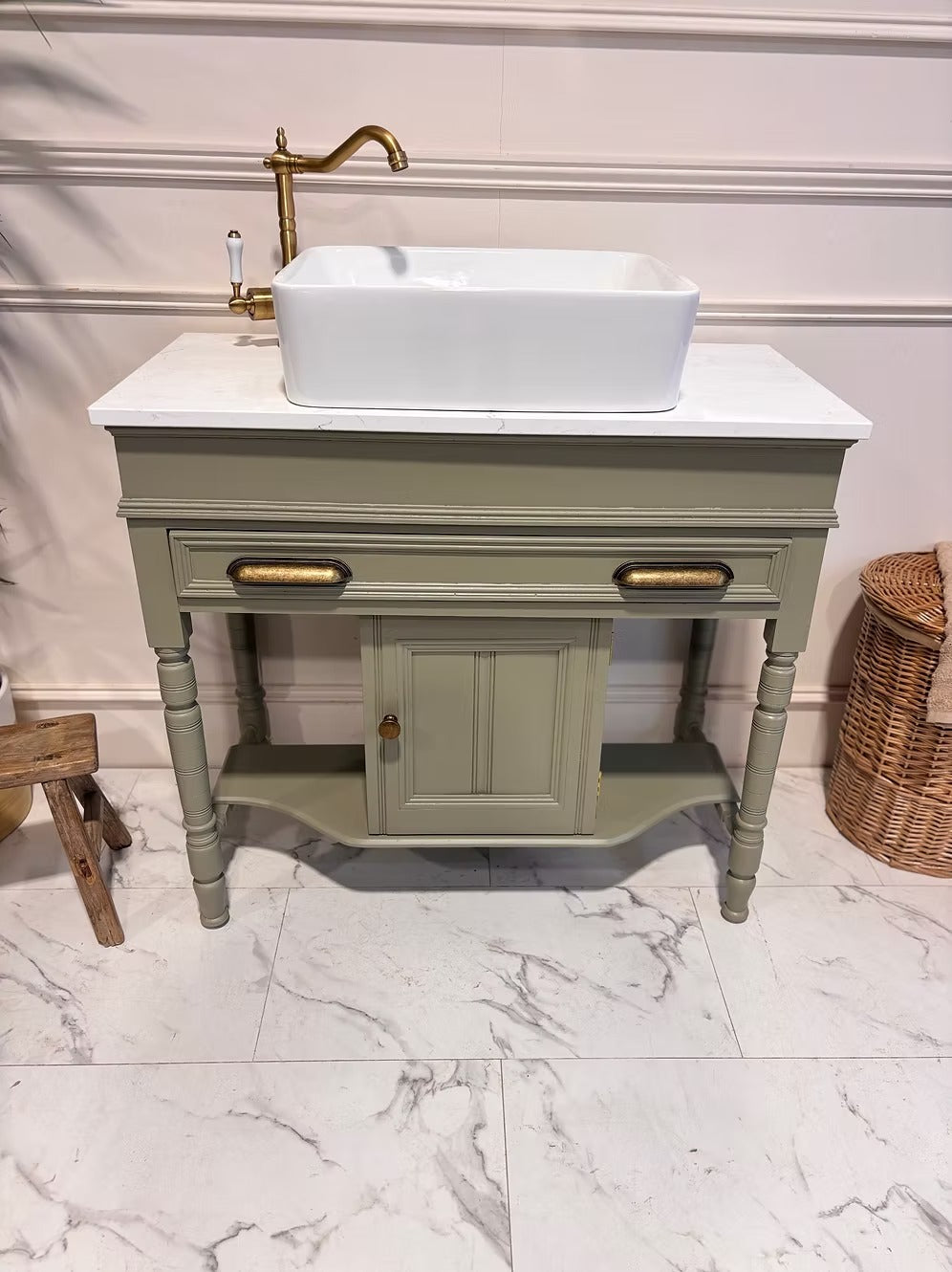 W891mm Traditional Bathroom Vanity Unit - Windsor - Available