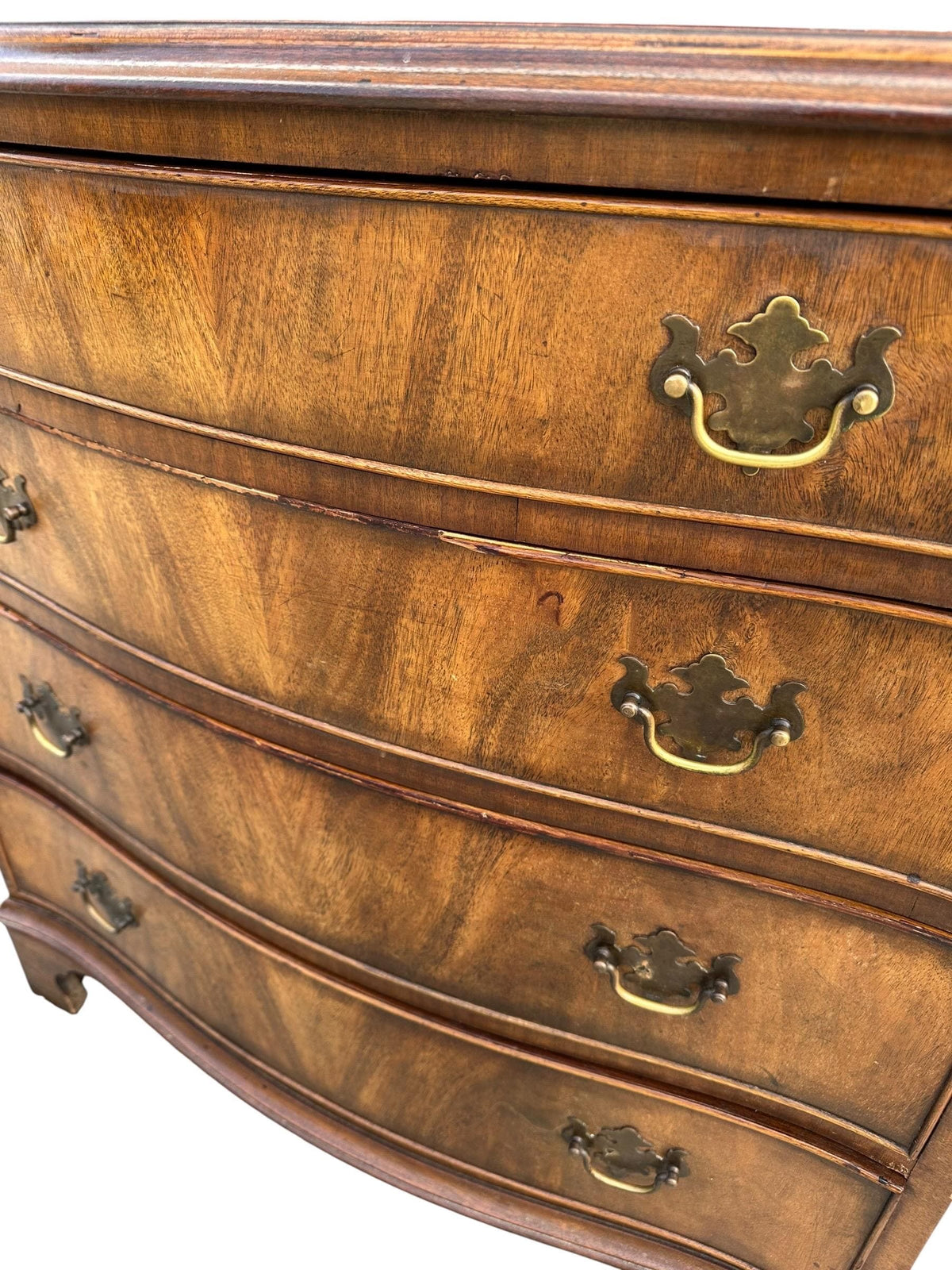Vintage Georgian style chest of drawers