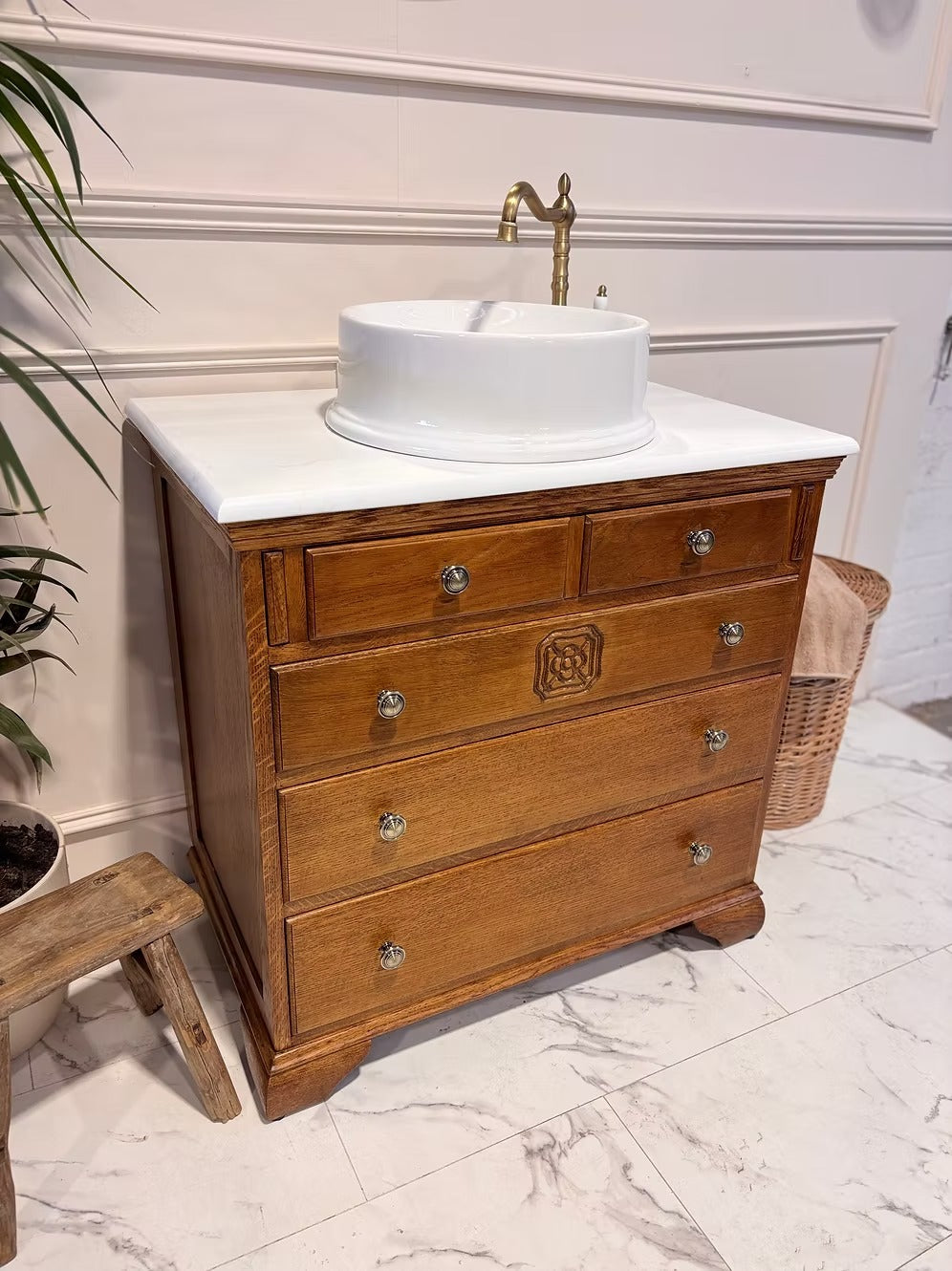 Wooden Single Vintage Bathroom Vanity With Sink
