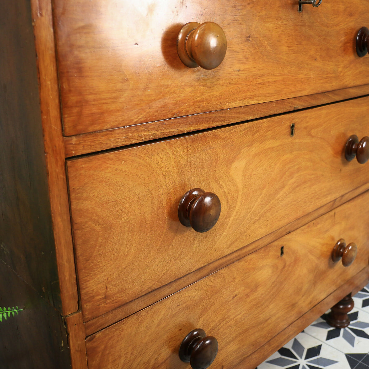 Antique Chest of Drawers 3 Graduated Drawers Splits in Two for Tight Spaces